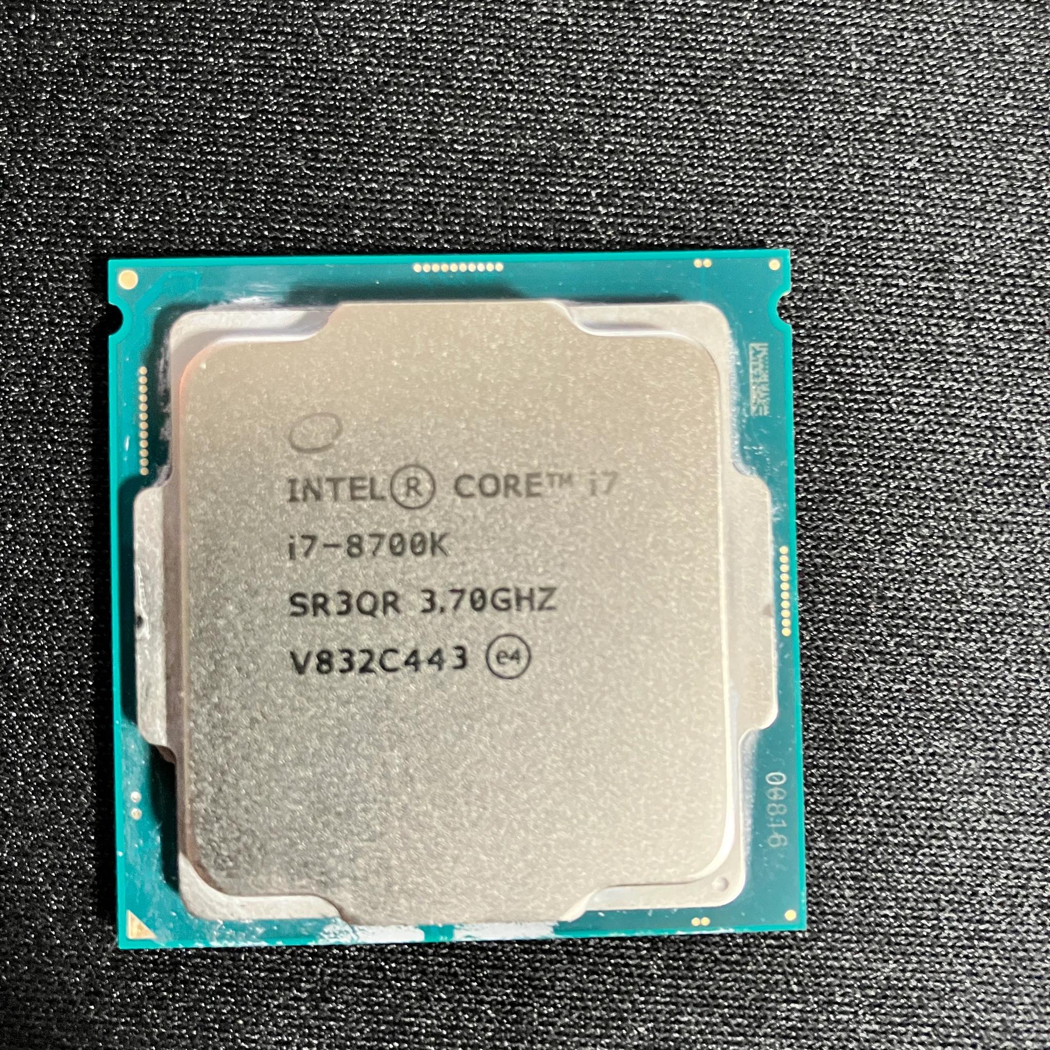 Intel Core i7 - 8700K
