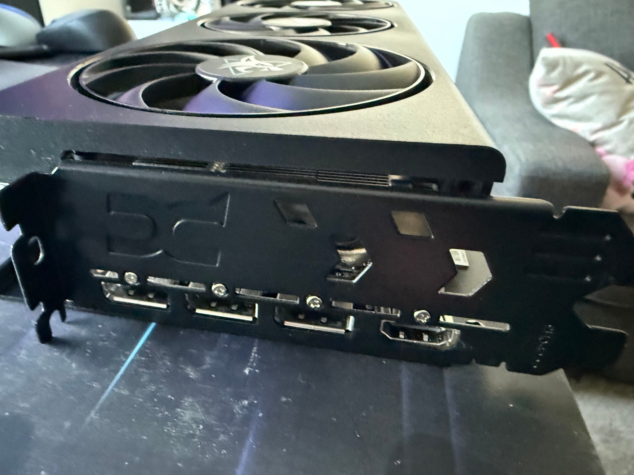 PowerColor Hellhound AMD Radeon RX 9070 XT 16GB GDDR6 - Original Box - FAST SHIPPING