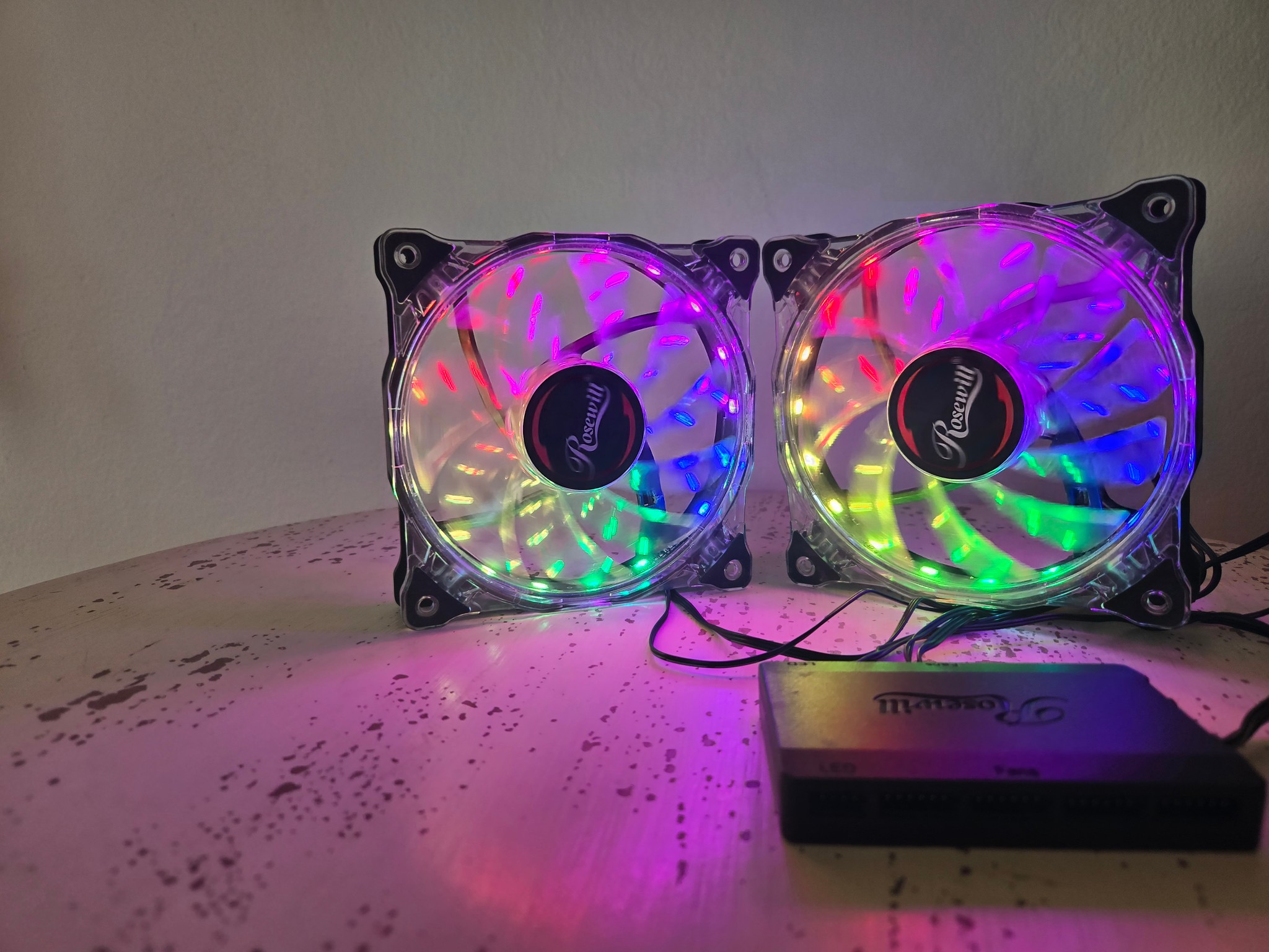 Rosewill Fan Hub with 2 Fans - Rainbow RGB