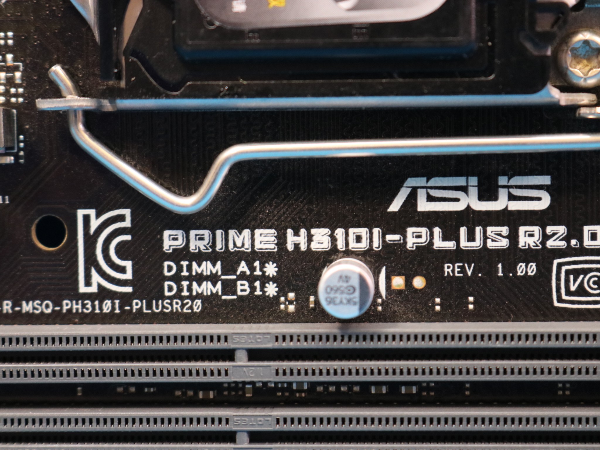 ASUS Prime H310I-PLUS R2.0/CSM Intel LGA1151/Socket H4 DDR4 mini-ITX Motherboard & I/O - 4136223211