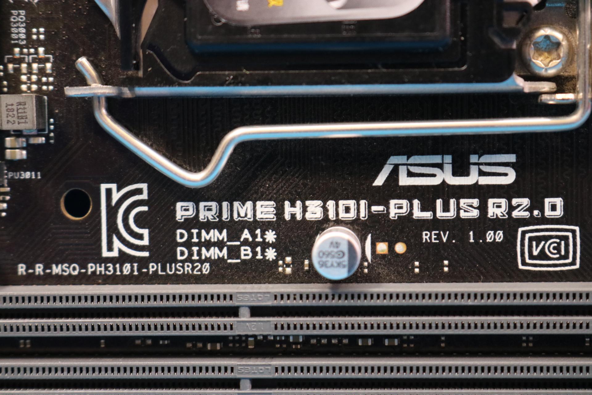 ASUS Prime H310I-PLUS R2.0/CSM Intel LGA1151/Socket H4 DDR4 mini-ITX Motherboard & I/O - 4136223211