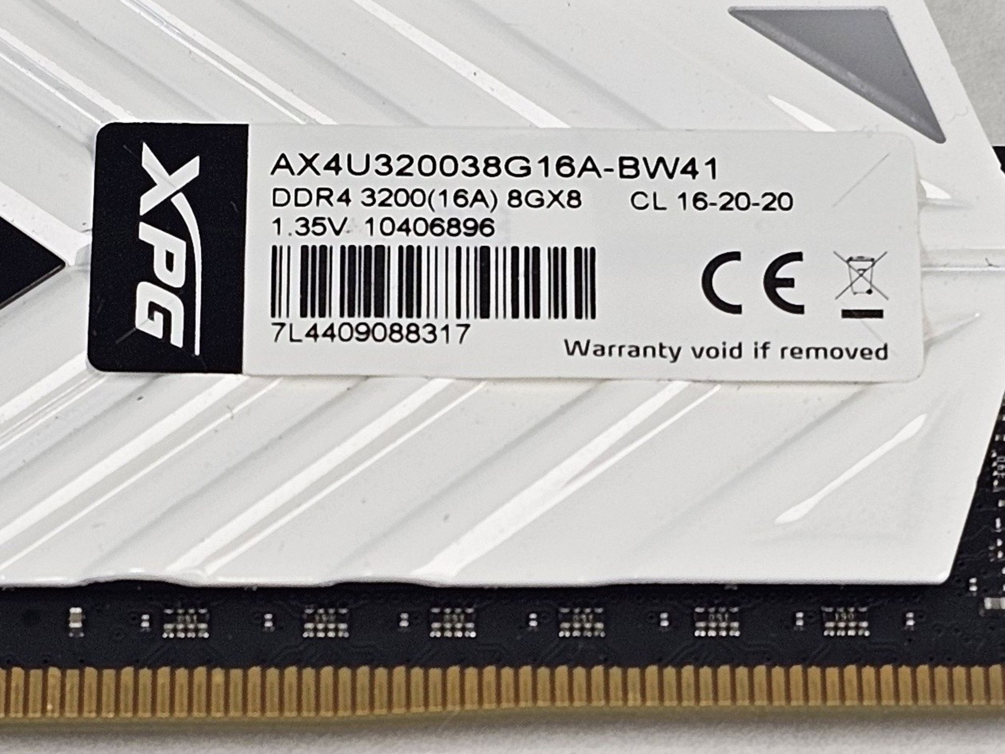 16GB DDR4 (2x8GB) 3200MT/s ADATA XPG