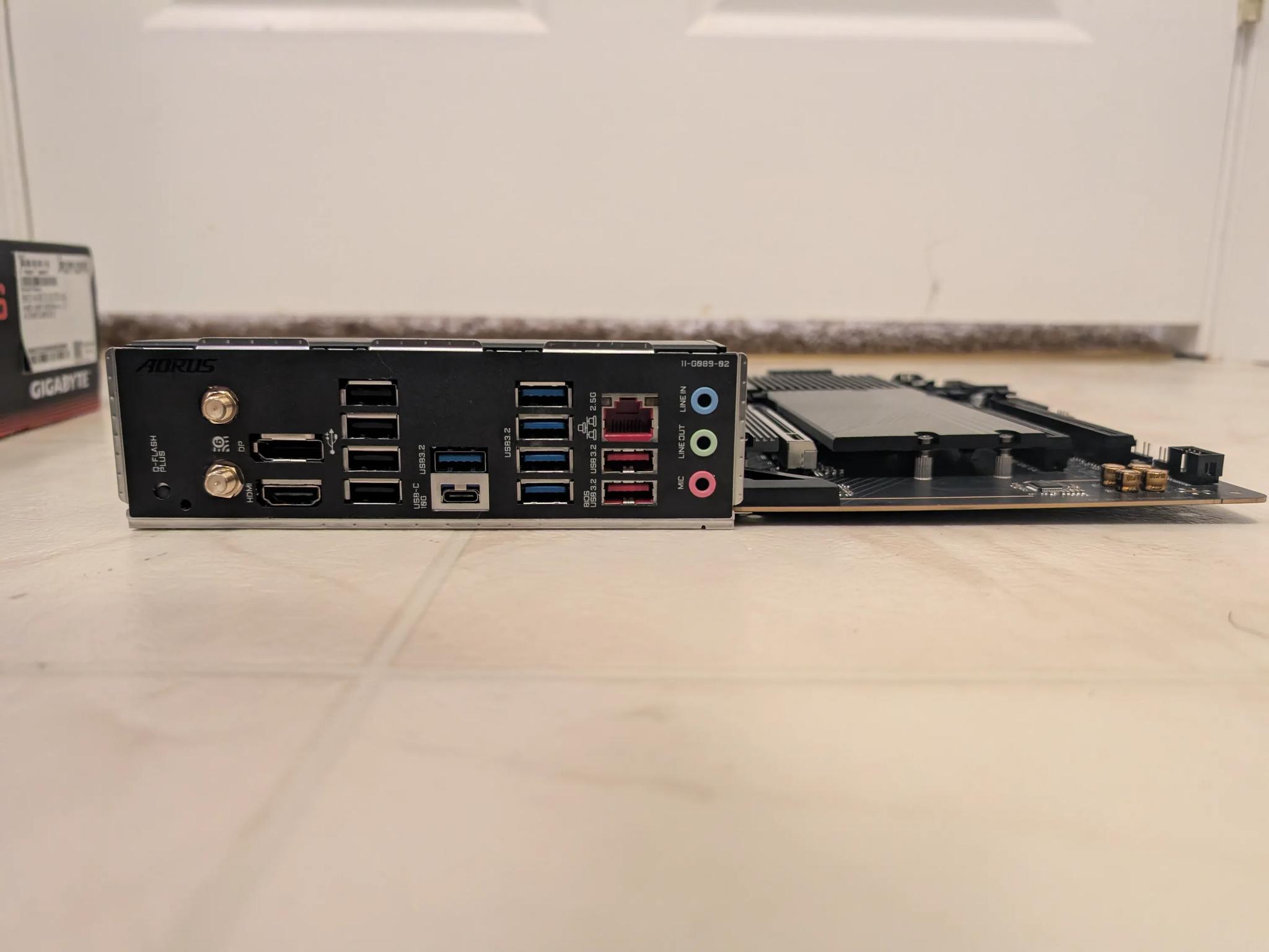 GIGABYTE B650 AORUS ELITE AX ATX AM5 (DDR5, PCIe 5.0)