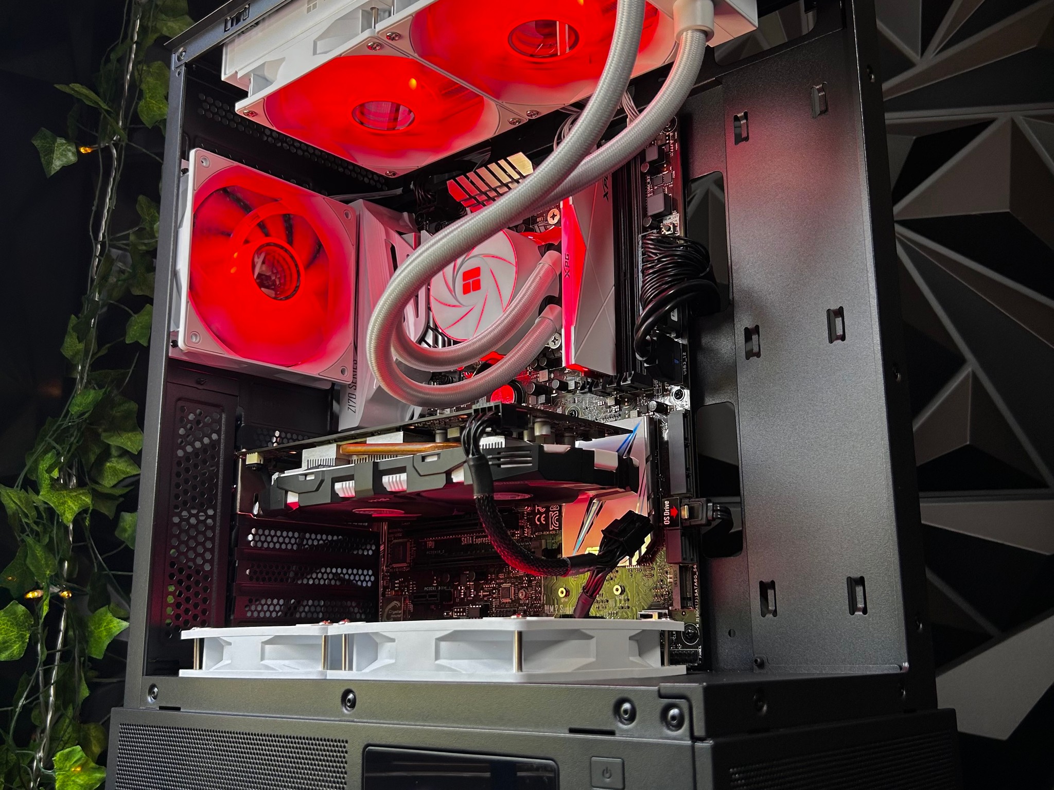 Intel i7 | GTX 1060 6GB | 16GB DDR4 | 500GB SSD | Digital Display | Water Cooled!