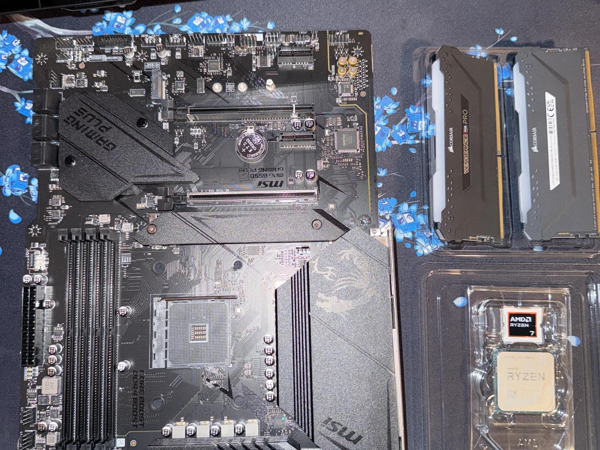 Ryzen 7 5800X + MSI B550 Gaming Plus + Corsair Vengeance 2x32GB 3600MHz