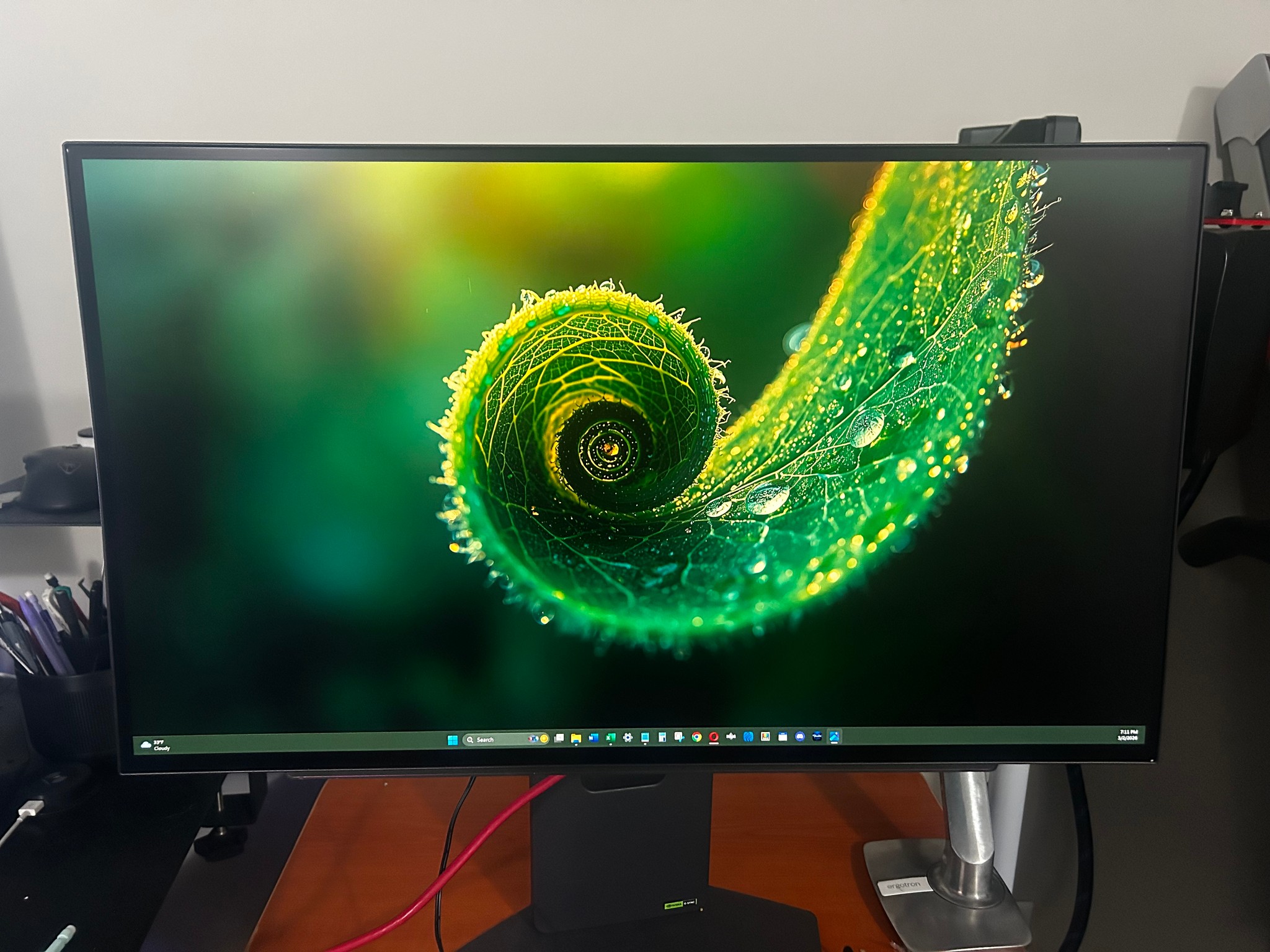 LG UltraGear OLED 27” (480hz Refresh Rate) 2560x1440 (2K) Resolution Gaming Monitor (27GX790A-B)