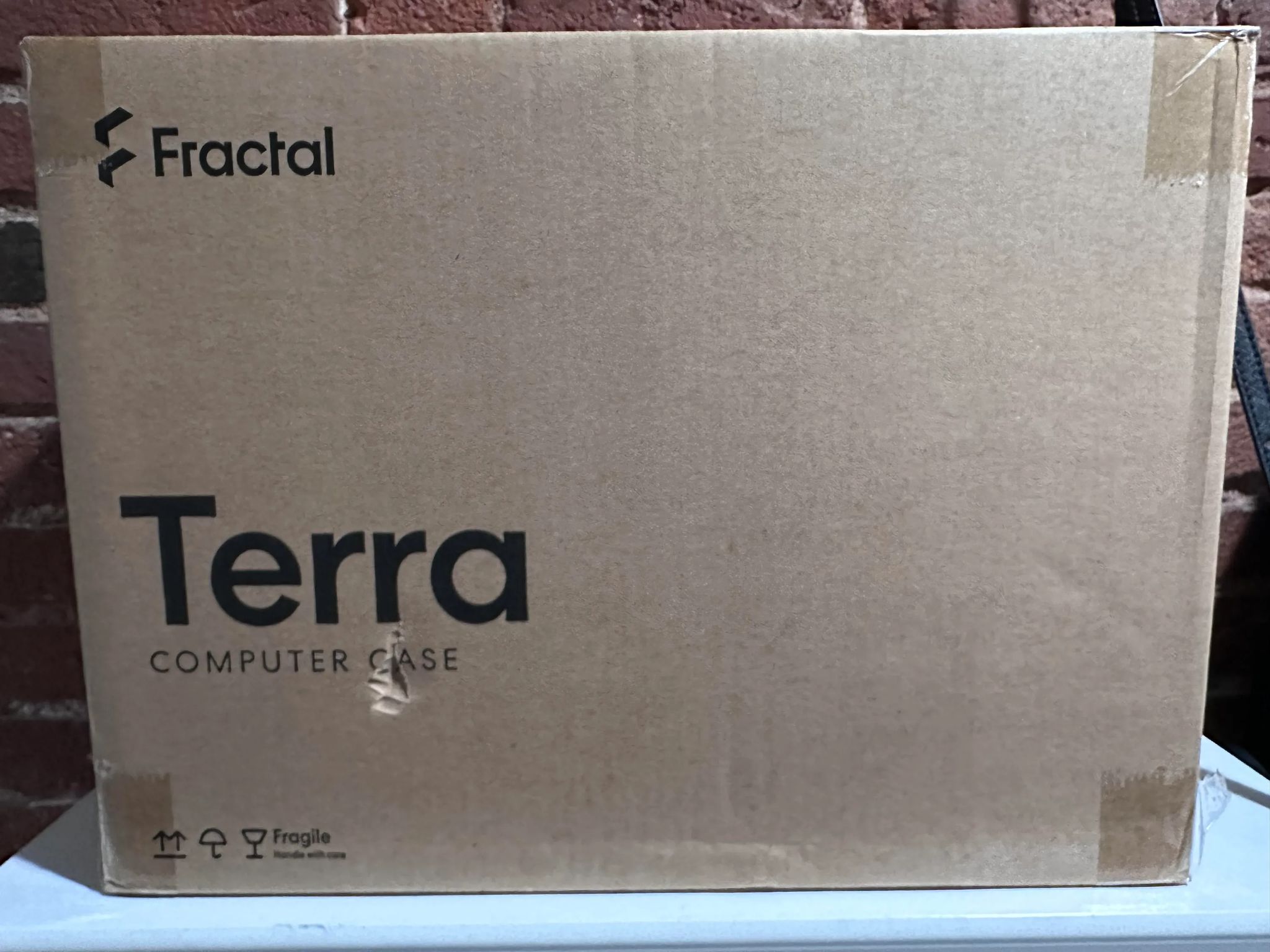 Fractal Design Terra Mini-ITX Small Form Factor PC Case (Graphite)