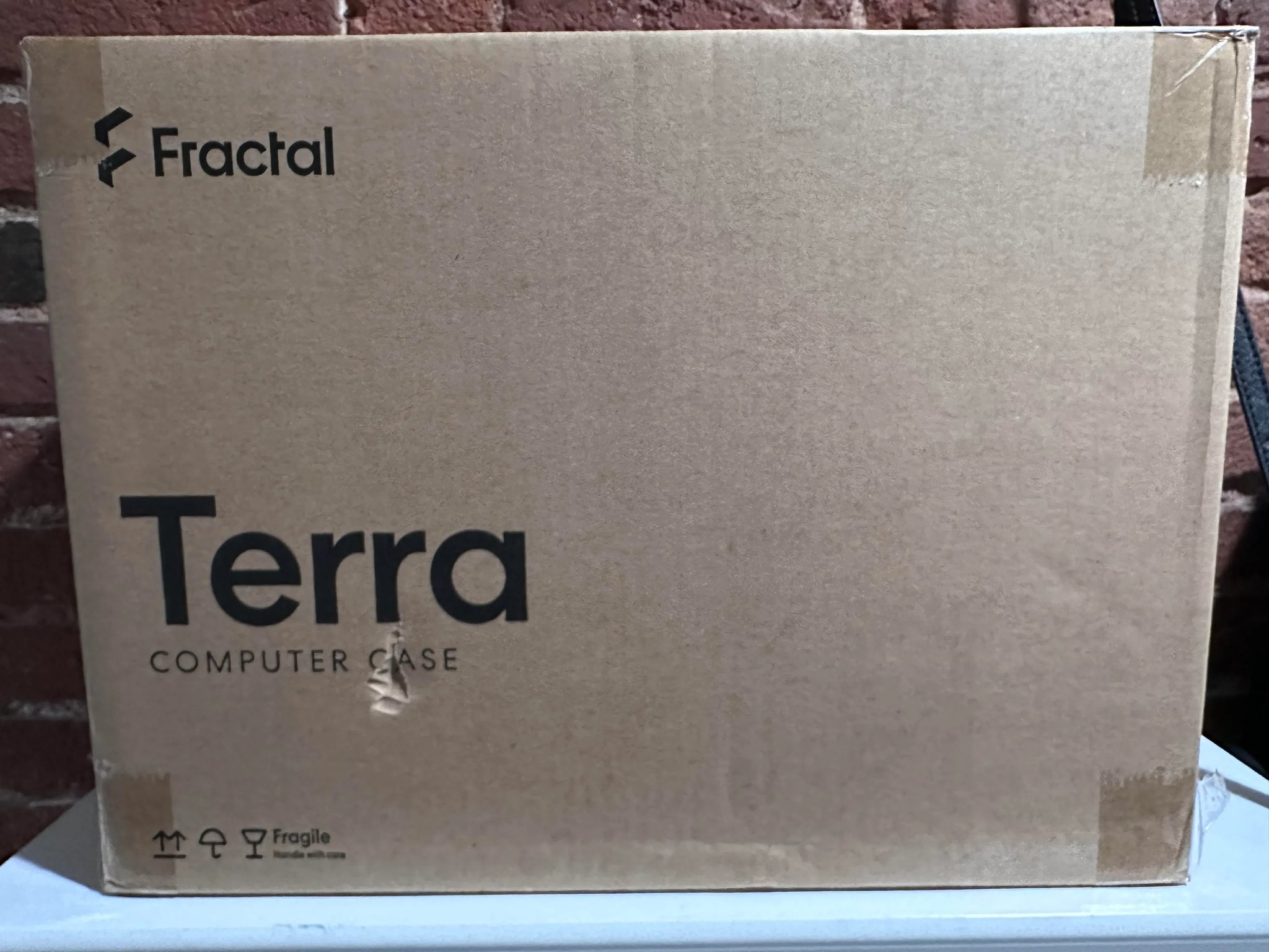 Fractal Design Terra Mini-ITX Small Form Factor PC Case (Graphite)