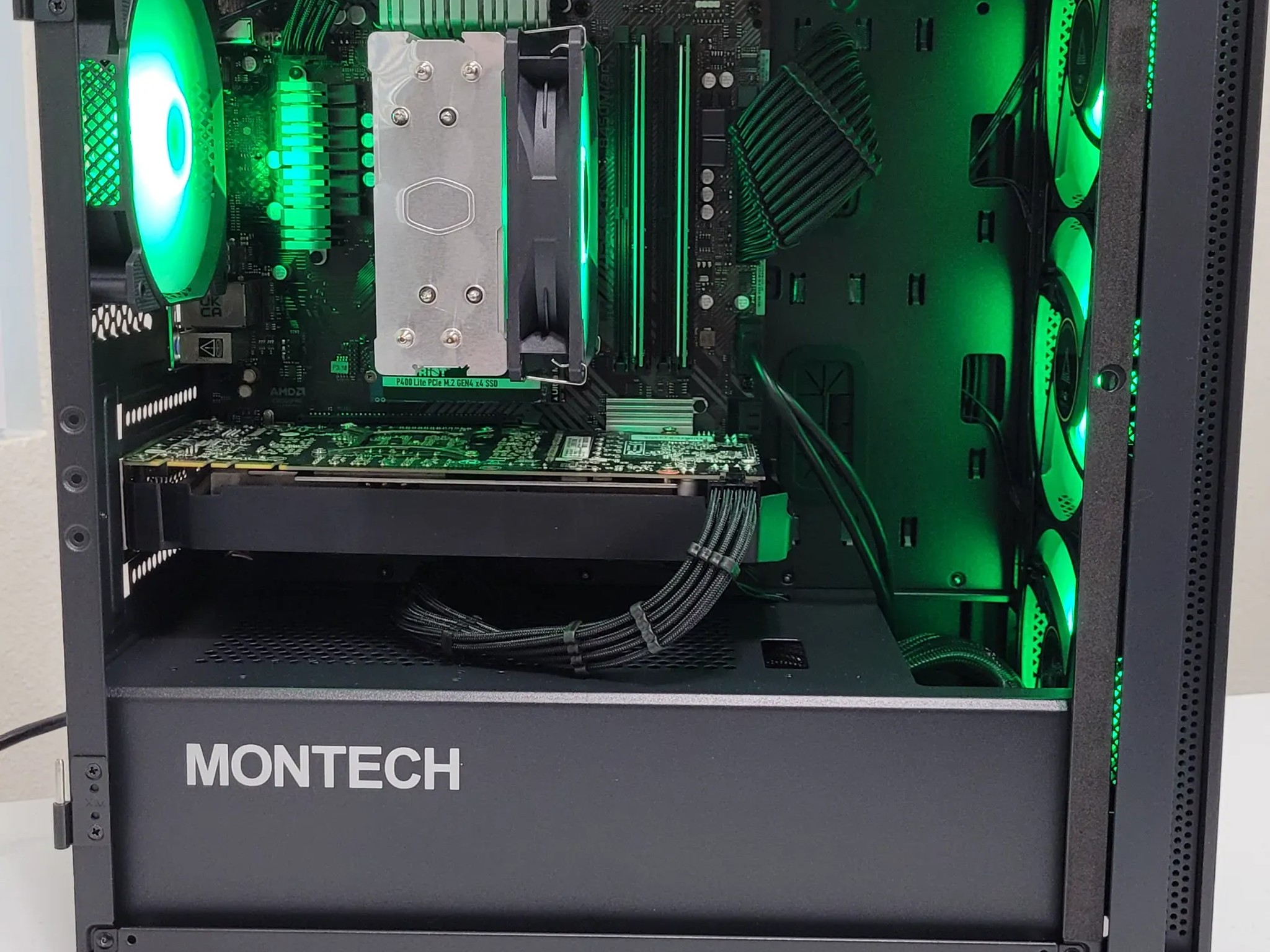 Black Gaming PC (Ryzen 5 2600X + GTX 1070 Ti + 1TB SSD + 16GB RAM + Wifi)