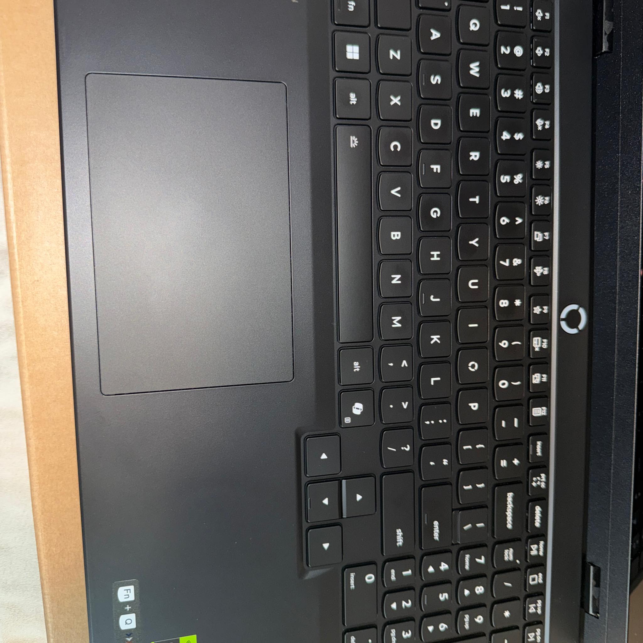 Lenovo Legion 5i - 5060 8gb - 32gb DDR5 - 1.5 TB SSD