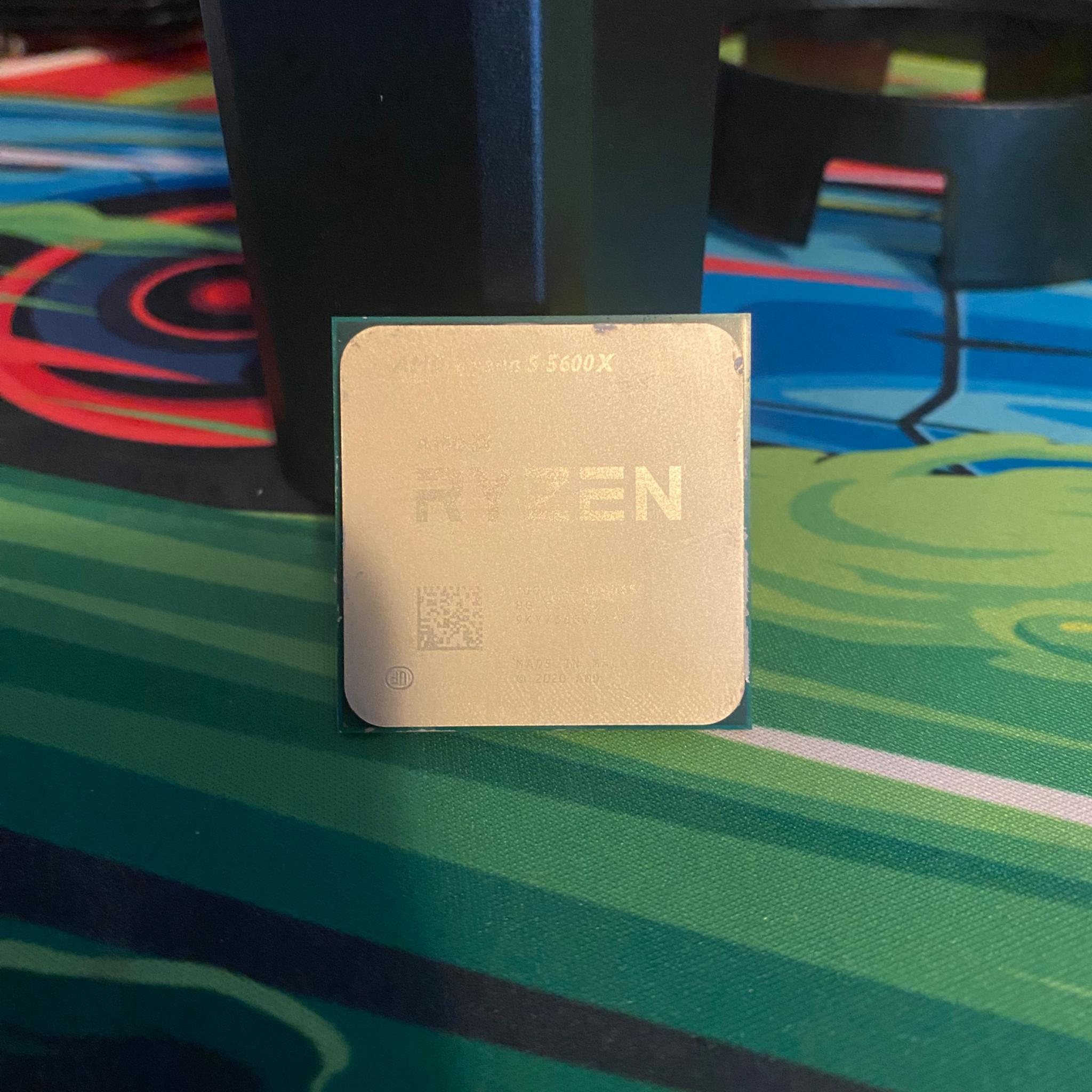 Ryzen 5 5600x CPU with cooler