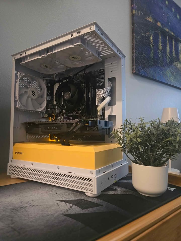 Custom Gaming PC Build "Charlie Brown"
