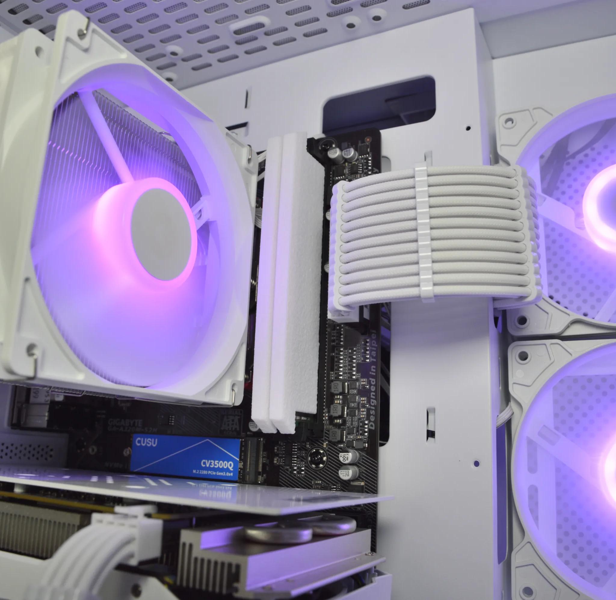 🌨️🌨️| RTX 2060 SUPER 6GB | RYZEN 5 3600 | 16GB DDR4 RAM | 1TB NVME SSD | Blizzard Box 3.0 |