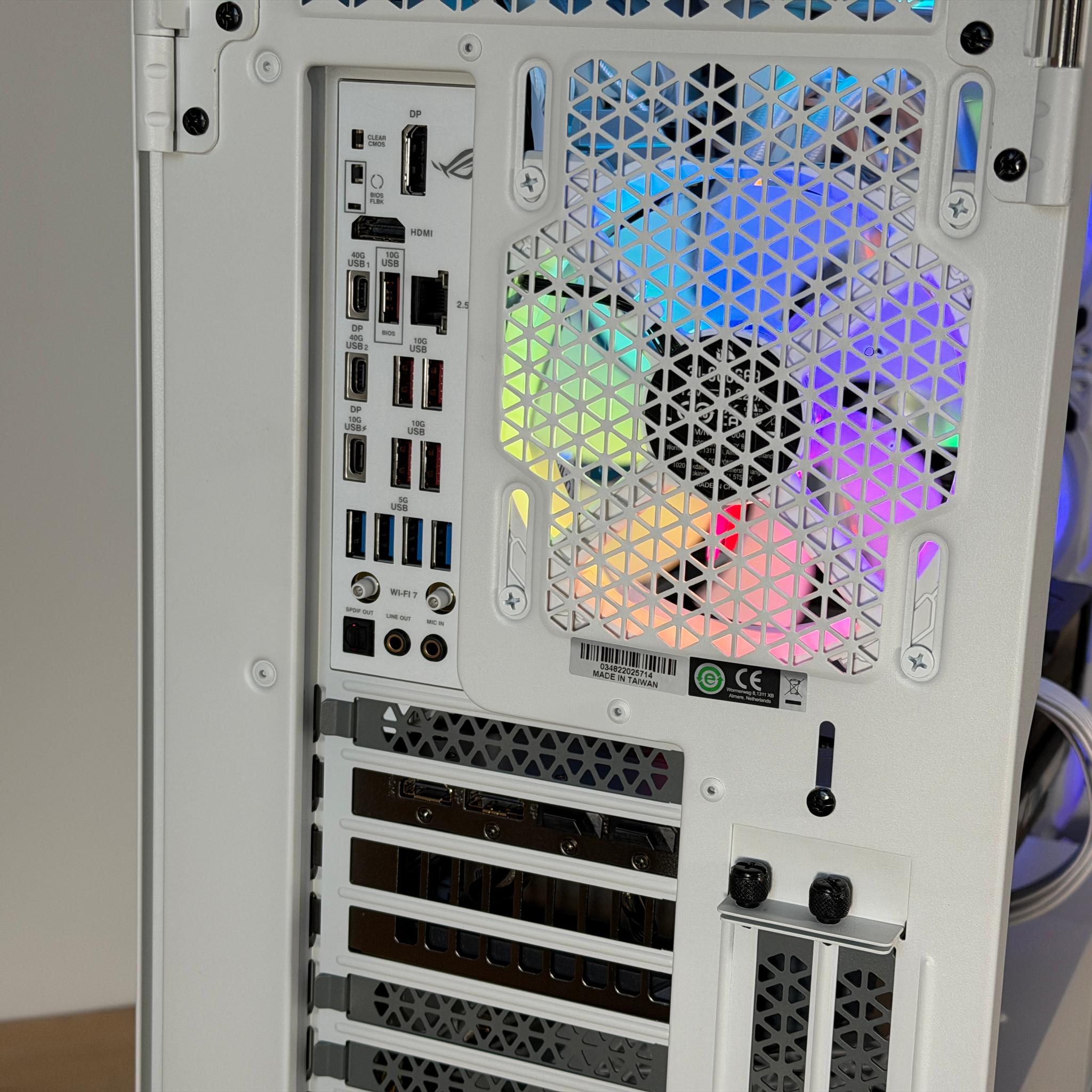 RTX 5090 Ryzen 9950x3d Flagship Gaming PC