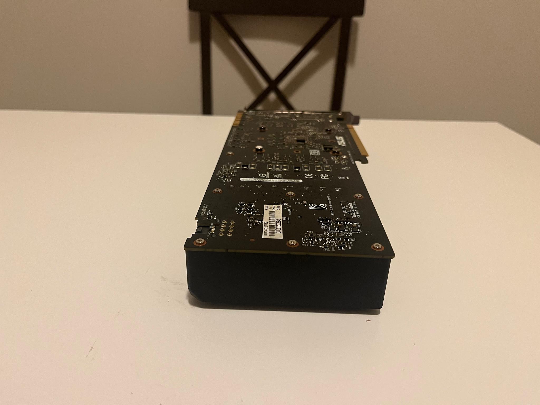 ASUS Turbo 1070 8GB