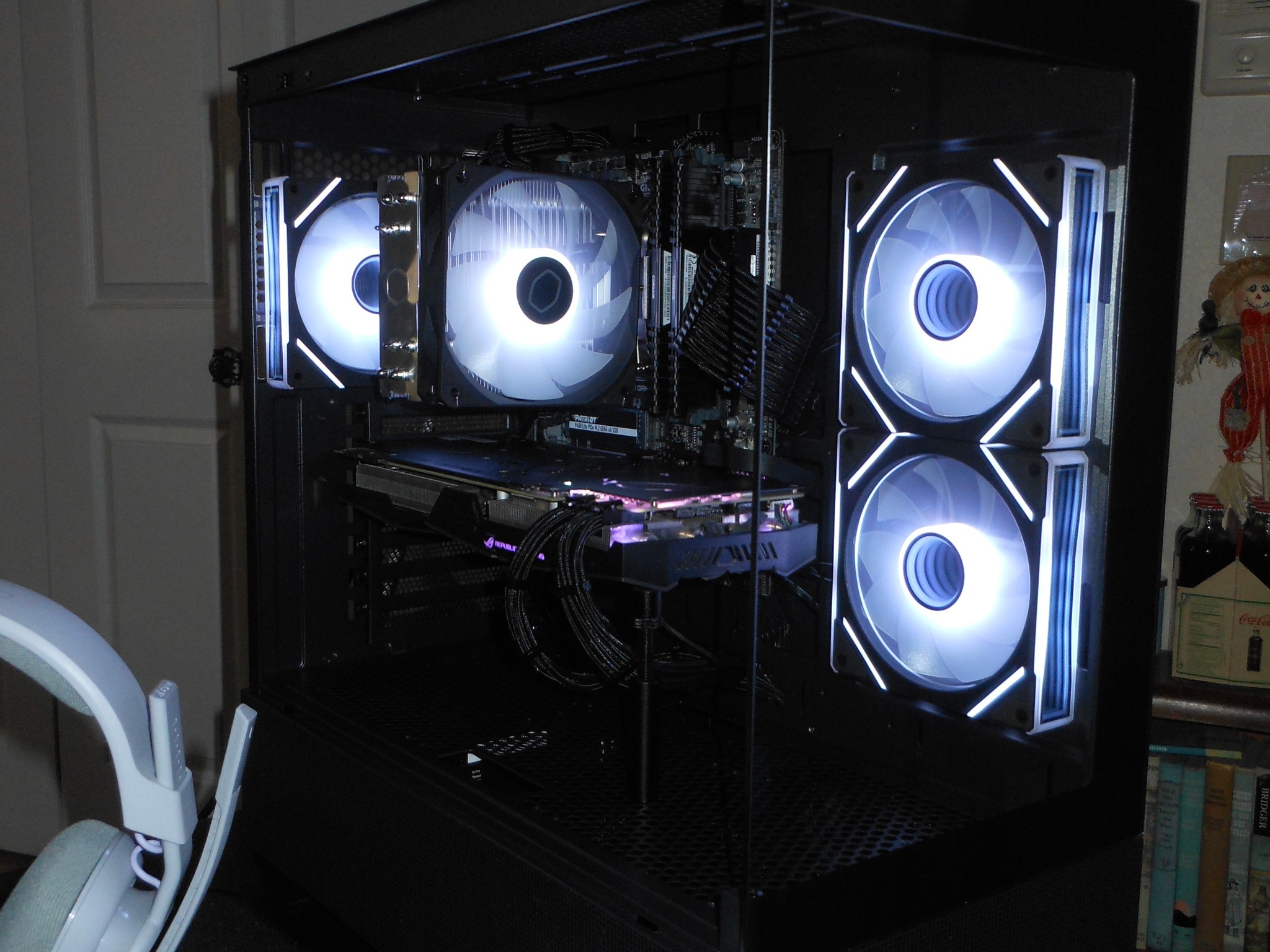 Gaming PC // ROG Strix 1080 // Ryzen 3600 // 500GB NVME SSD // 16GB DDR4 Ram // ARGB