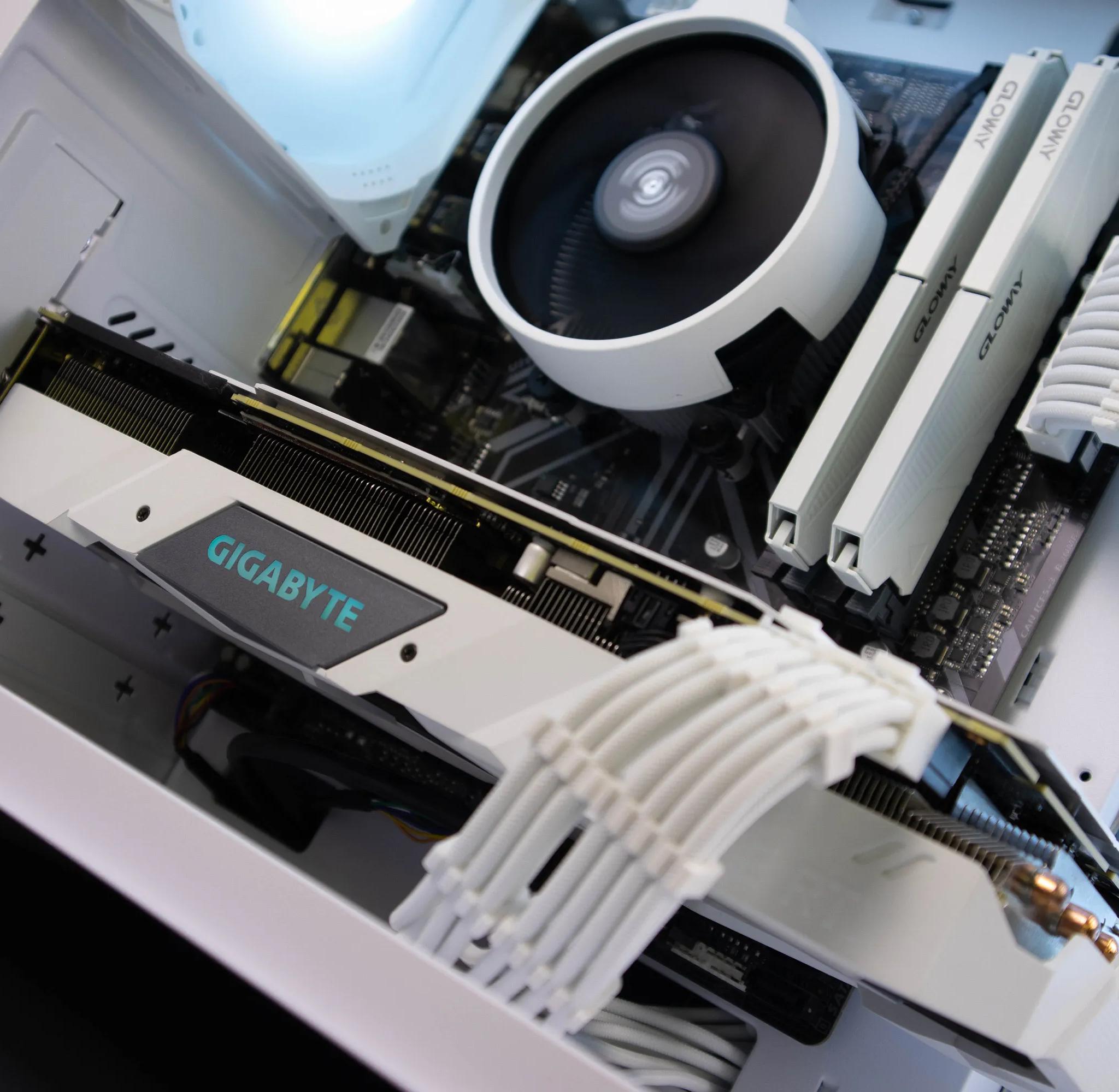 RTX 2080 Super | Ryzen 5 5500 | 16gb RAM