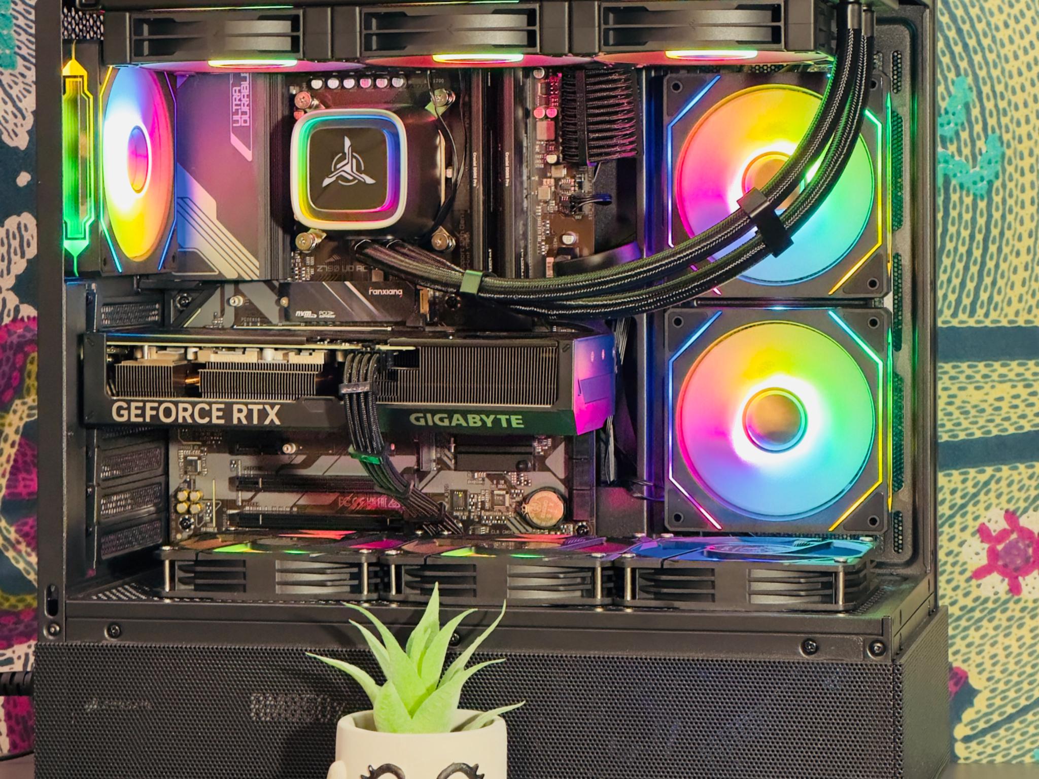 Gaming PC: 4070 + 13700k + 32gb DDR5 + 1TB nVME SSD