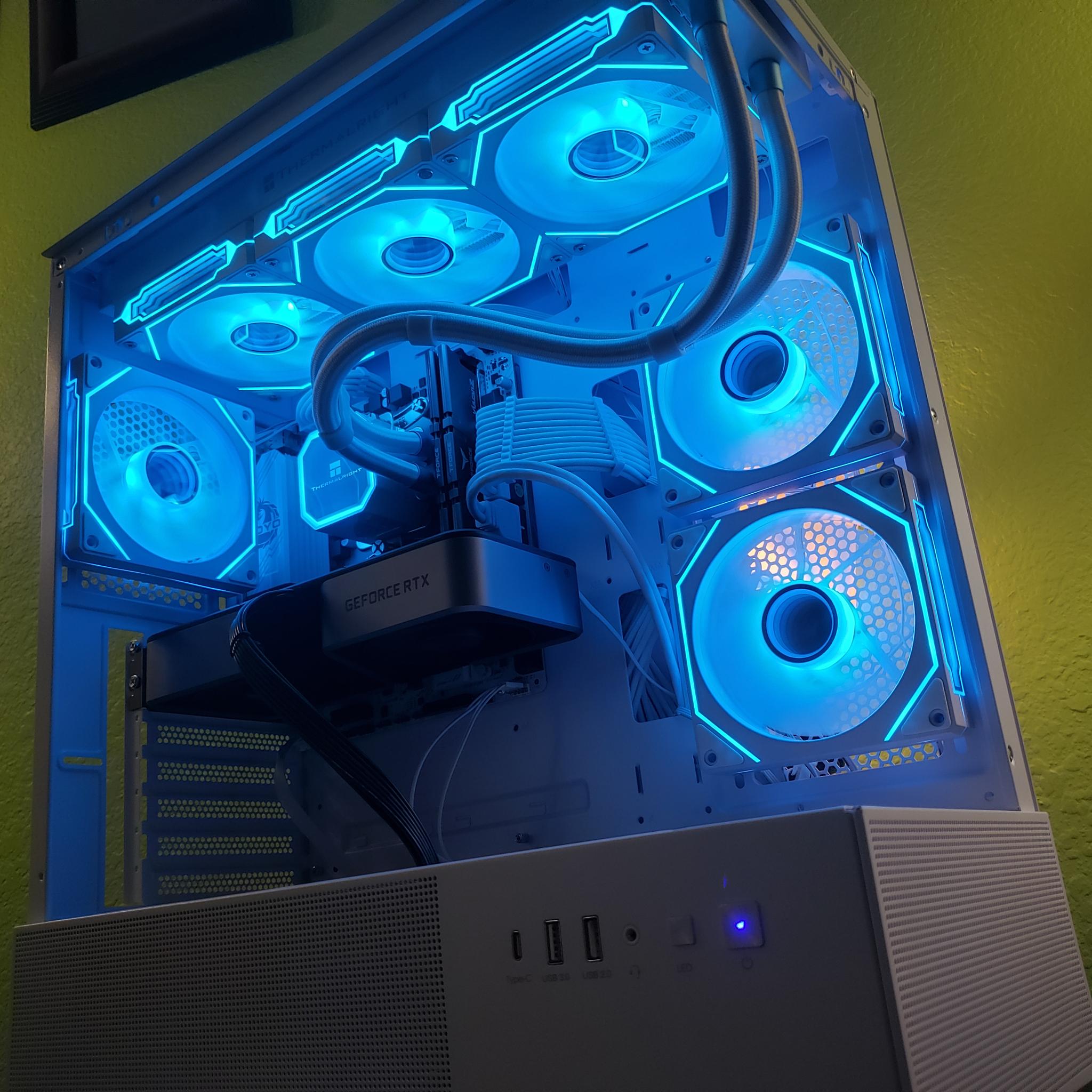 Gaming PC | RTX 3070 | Ryzen 7 3700x | 16GB RAM| Wi-Fi and Bluetooth