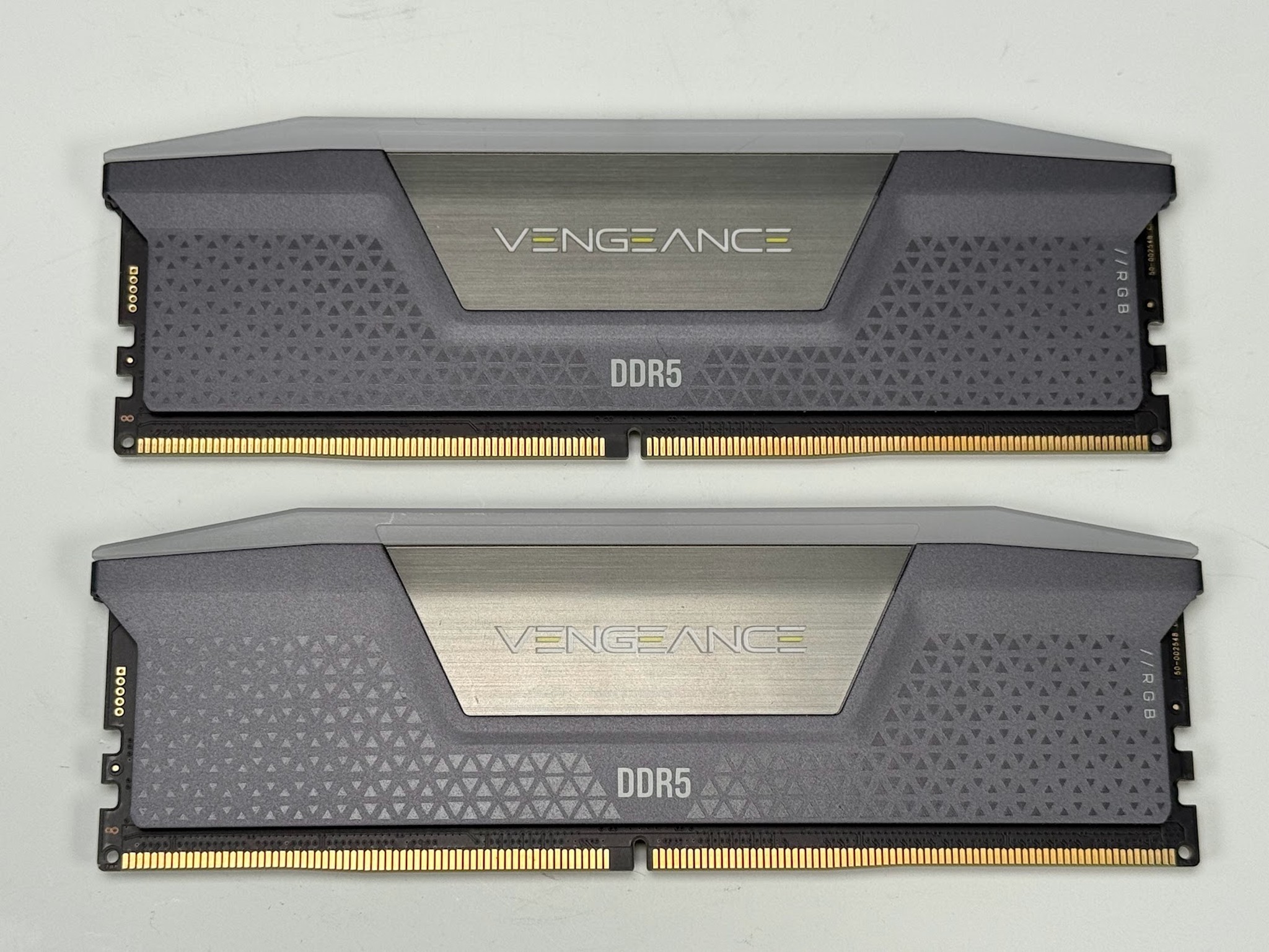 CORSAIR VENGEANCE RGB DDR5 RAM 32GB (2x16GB) 6000MHz(CMH32GX5M2B6000Z30K)