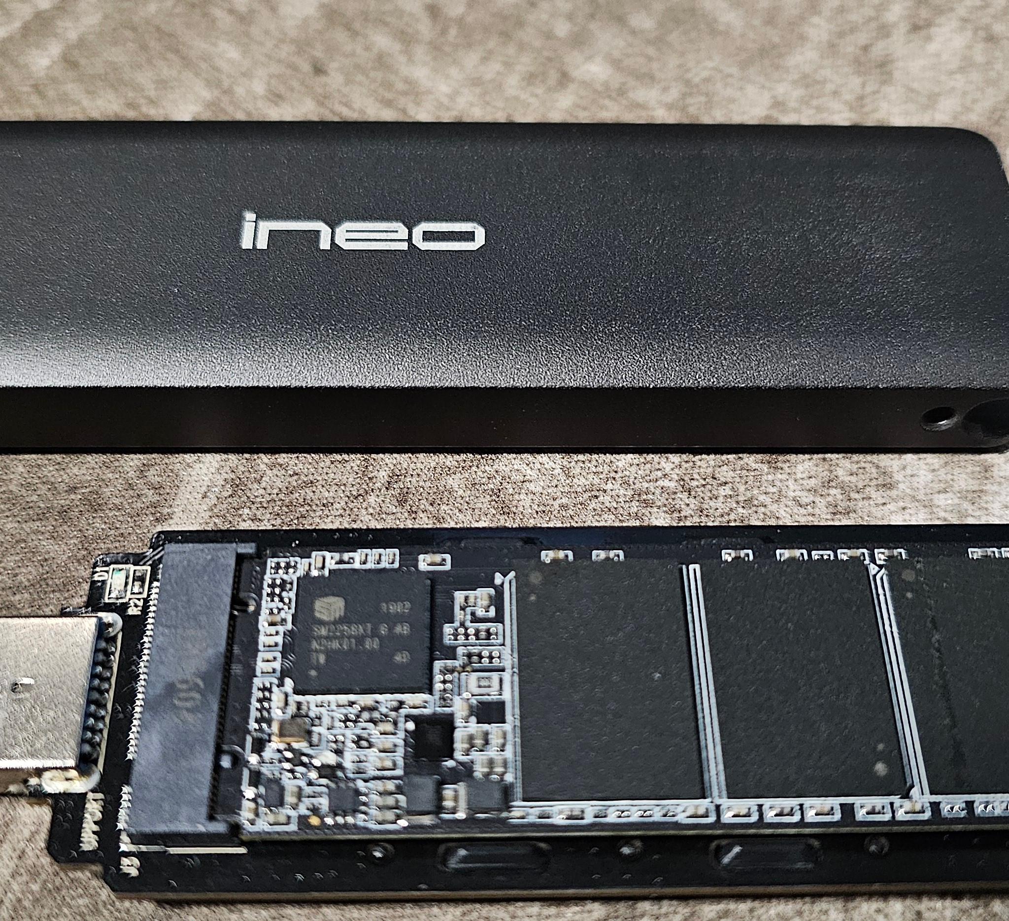 TEAMGroup TEAM MS30 128GB SATAIII M.2 2280 SSD (With INEO 2588 M.2 SATA To 10Gbps USB3.1 Enclosure)
