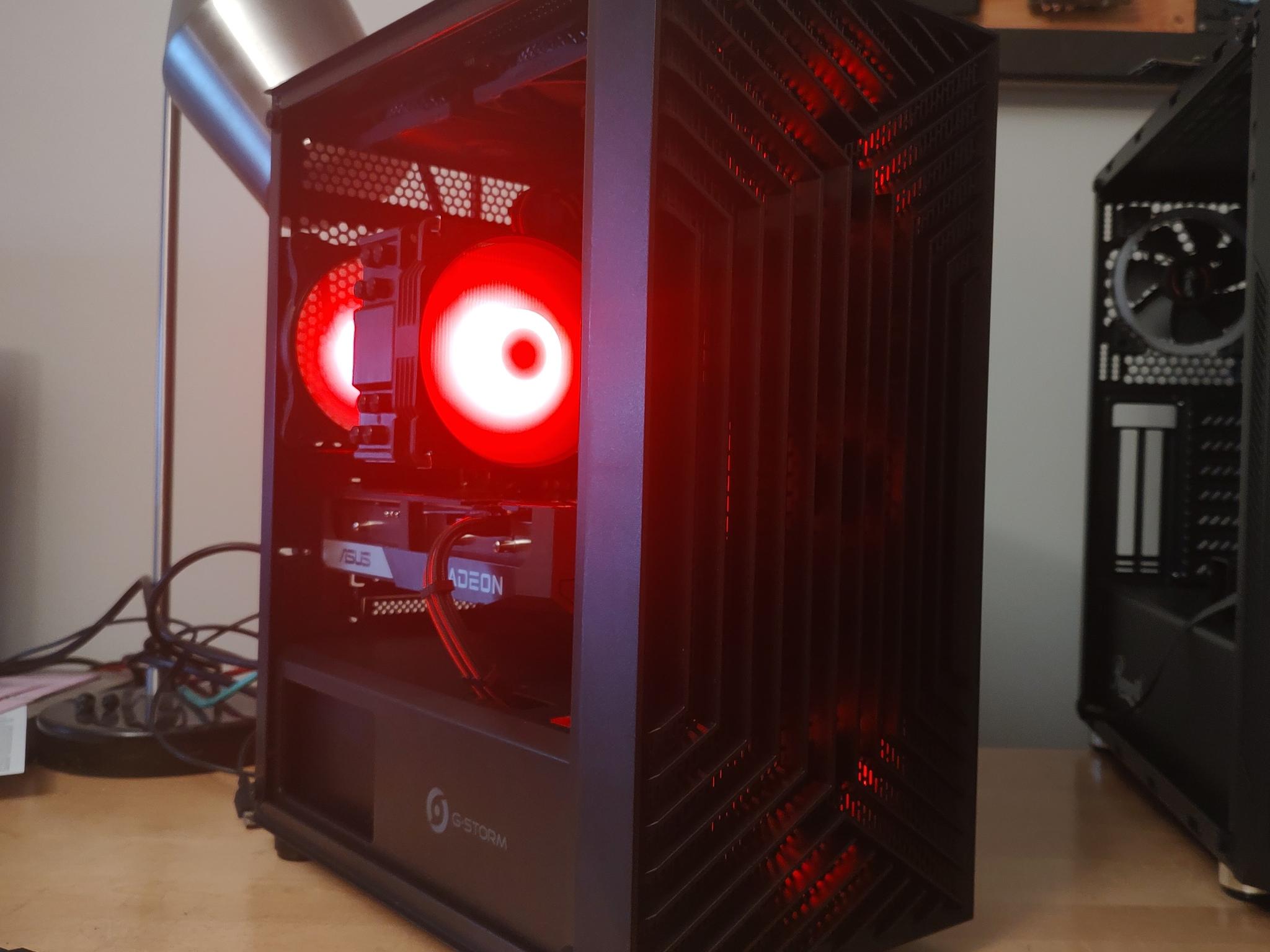 Gaming PC - Ryzen 5 3600, RX 6600XT, 16GB RAM / 1TB SSD