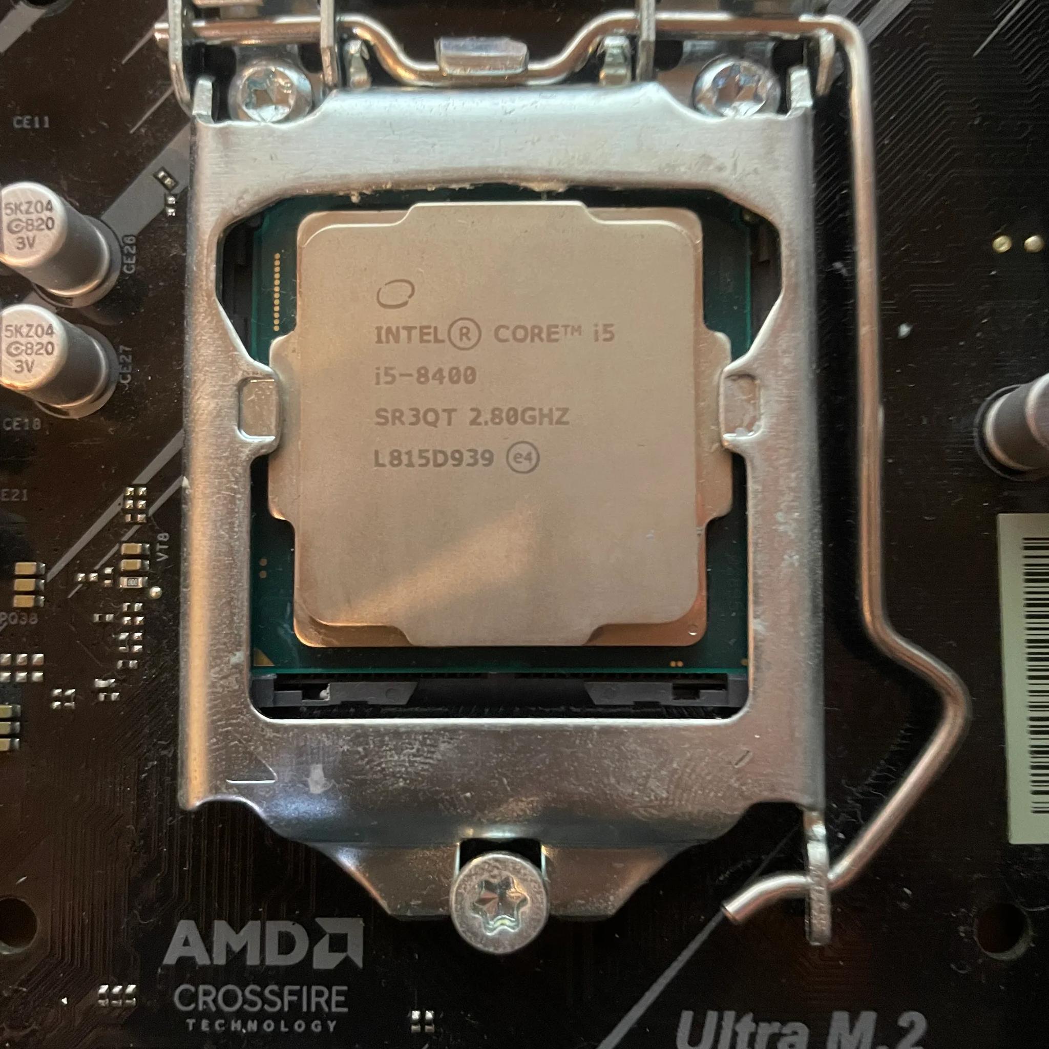 ASROCK Z390 PHANTOM GAMING/I5 8400/16gb ddr4