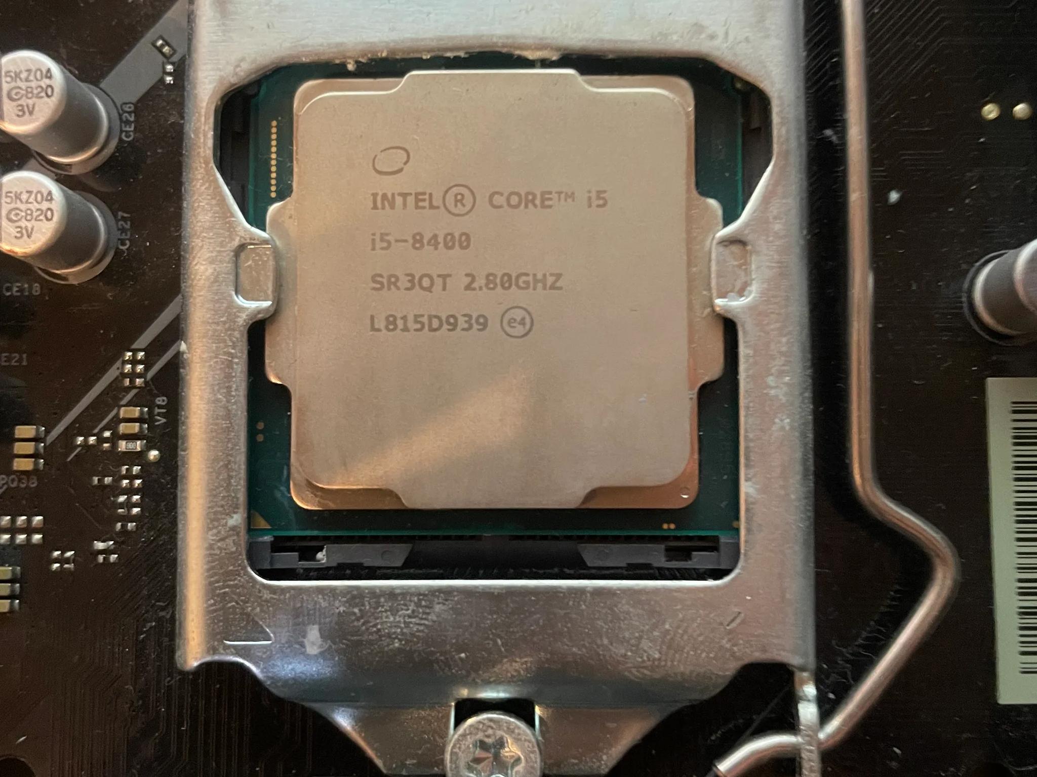 ASROCK Z390 PHANTOM GAMING/I5 8400/16gb ddr4