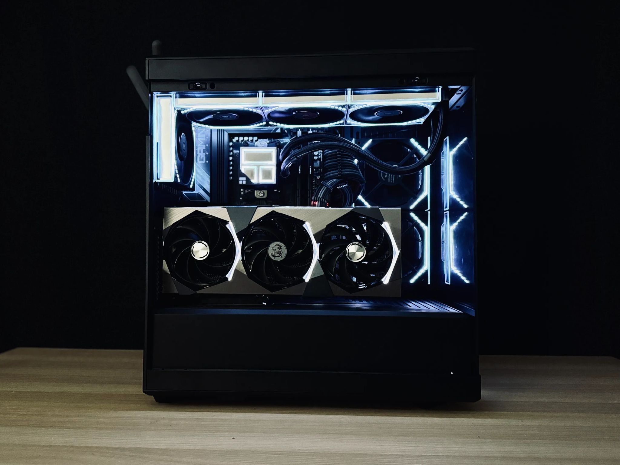 ‼️CYBER-MONDAY SALE🏮SOLARIS | 4K GAMING PC : RTX 4070TI, Ryzen 7 7700X, 32GB DDR5. 2TB SSD, WIFI