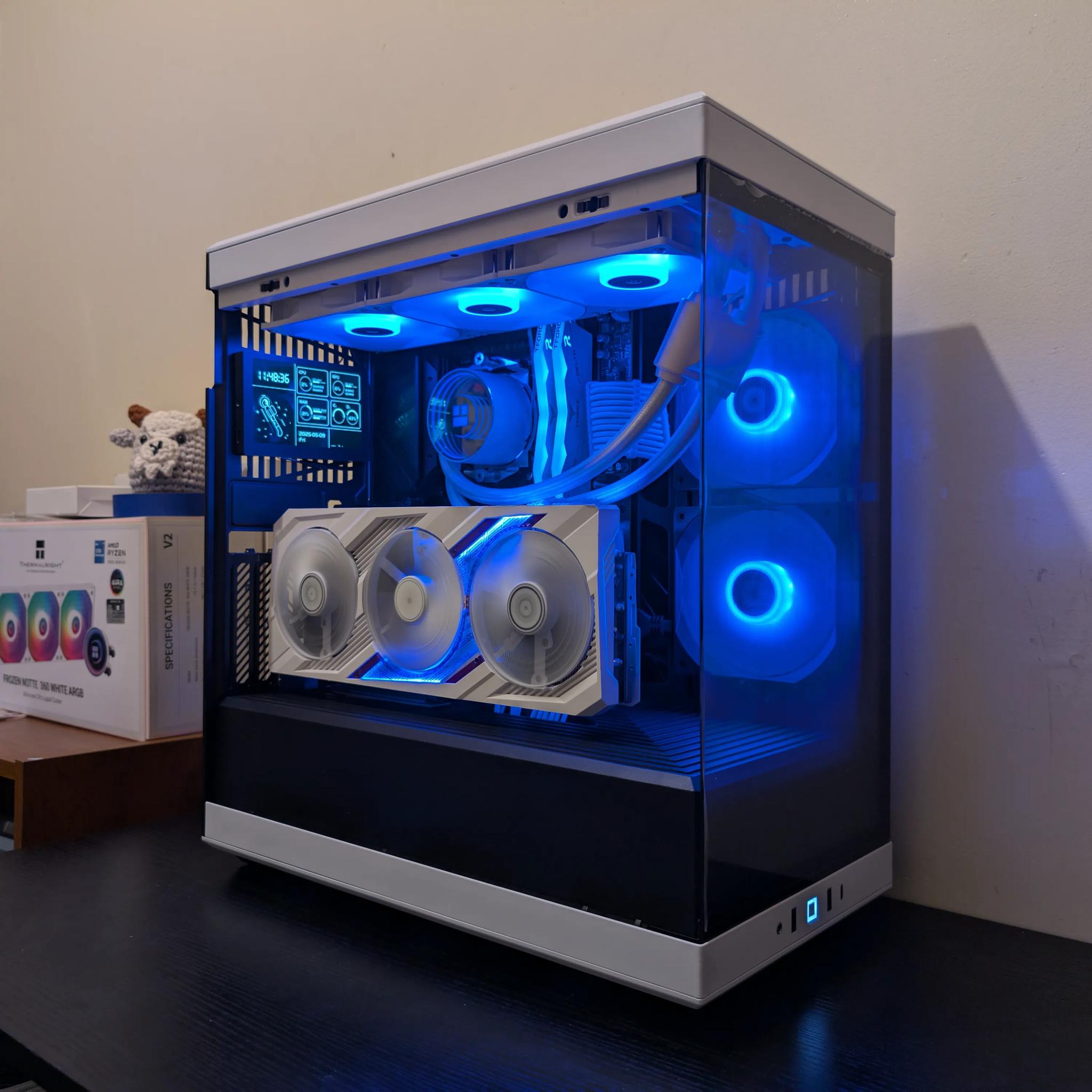 🔥🐼 1440p/4K Gaming Beast | RX 7900XT | Ryzen 9 7900X | 2TB SSD | 32GB RAM | WiFi 6 & Bluetooth 🐼🔥