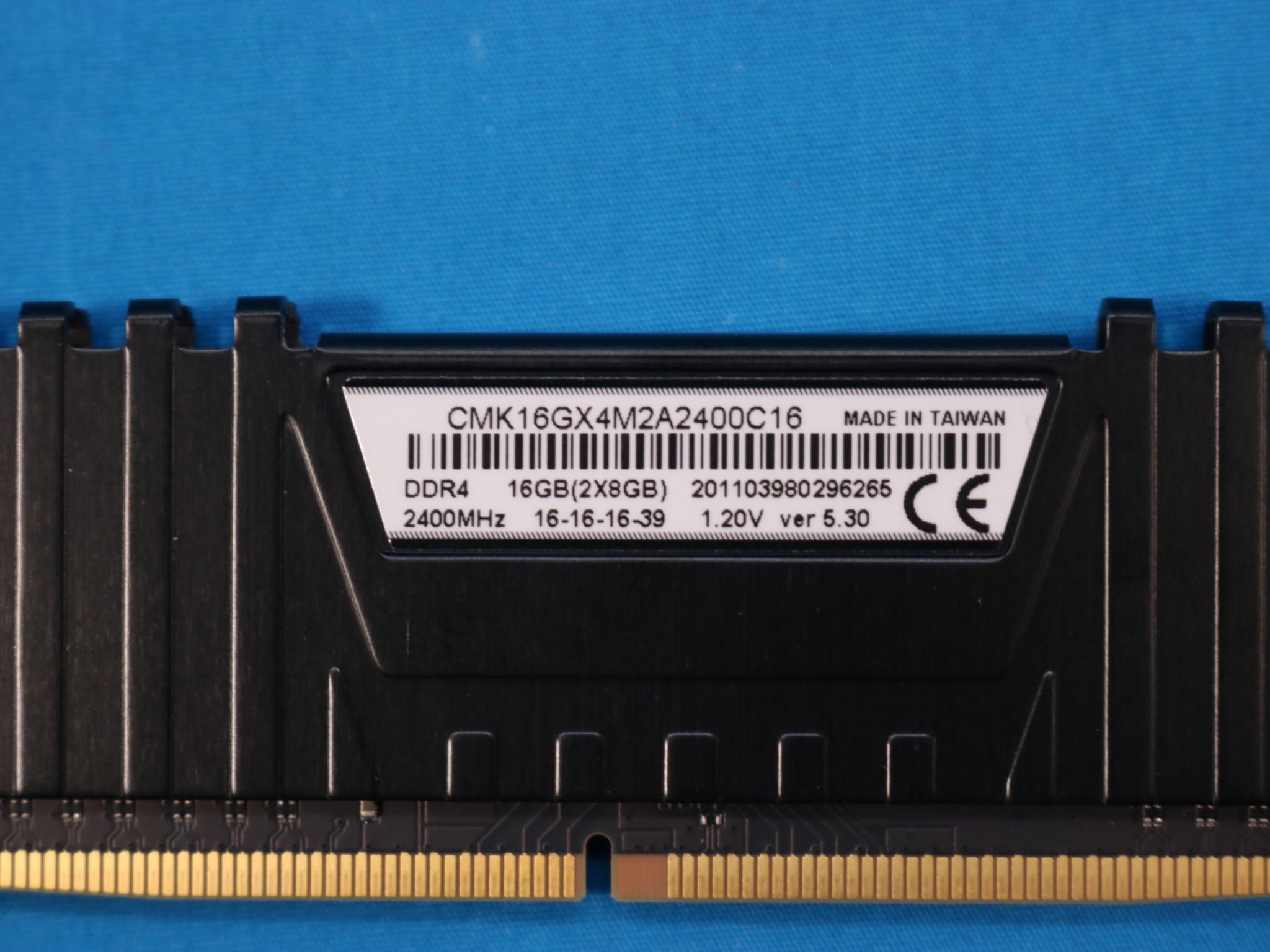 Corsair Vengeance LPX 16GB (2x8GB) DDR4 2400MHz CL16 1.2V Desktop RAM - 4195629903