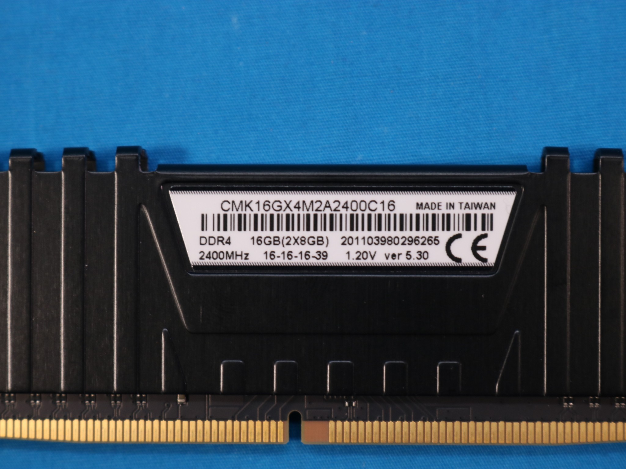 Corsair Vengeance LPX 16GB (2x8GB) DDR4 2400MHz CL16 1.2V Desktop RAM - 4195629903