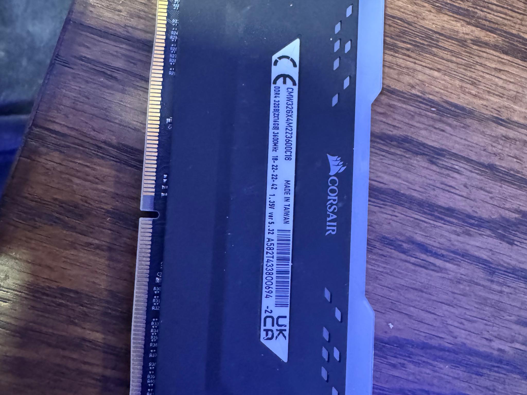 Corsair Vengeance RGB PRO DDR4 2x16 3600MHz CL18