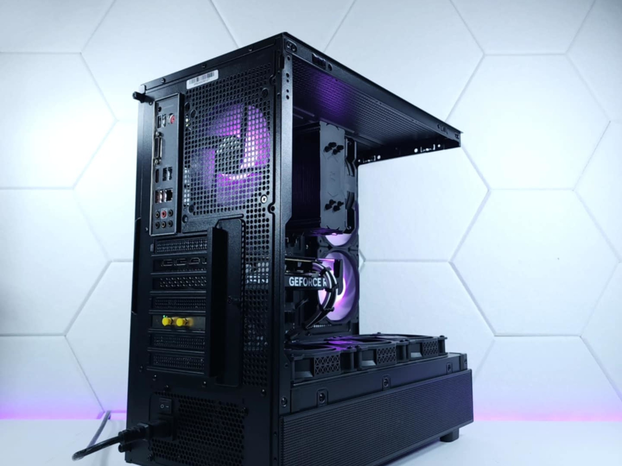 💜RTX 4060●Ryzen 5 5600GT●1TB NVMe●32GB 3200MHz DDR4●1080p Gaming Computer