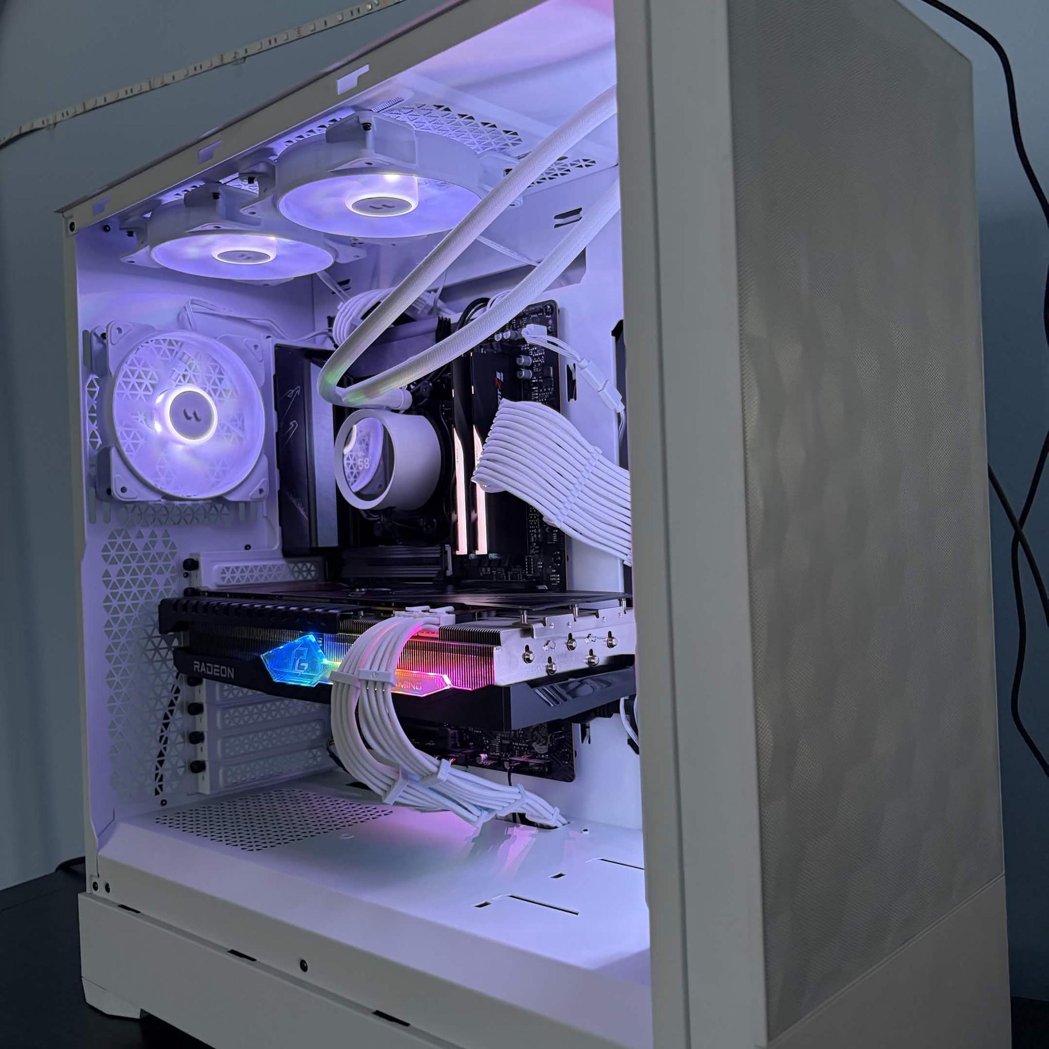 High-End Gaming PC (7800X3D + RX 7900 XT + 32gb DDR5)