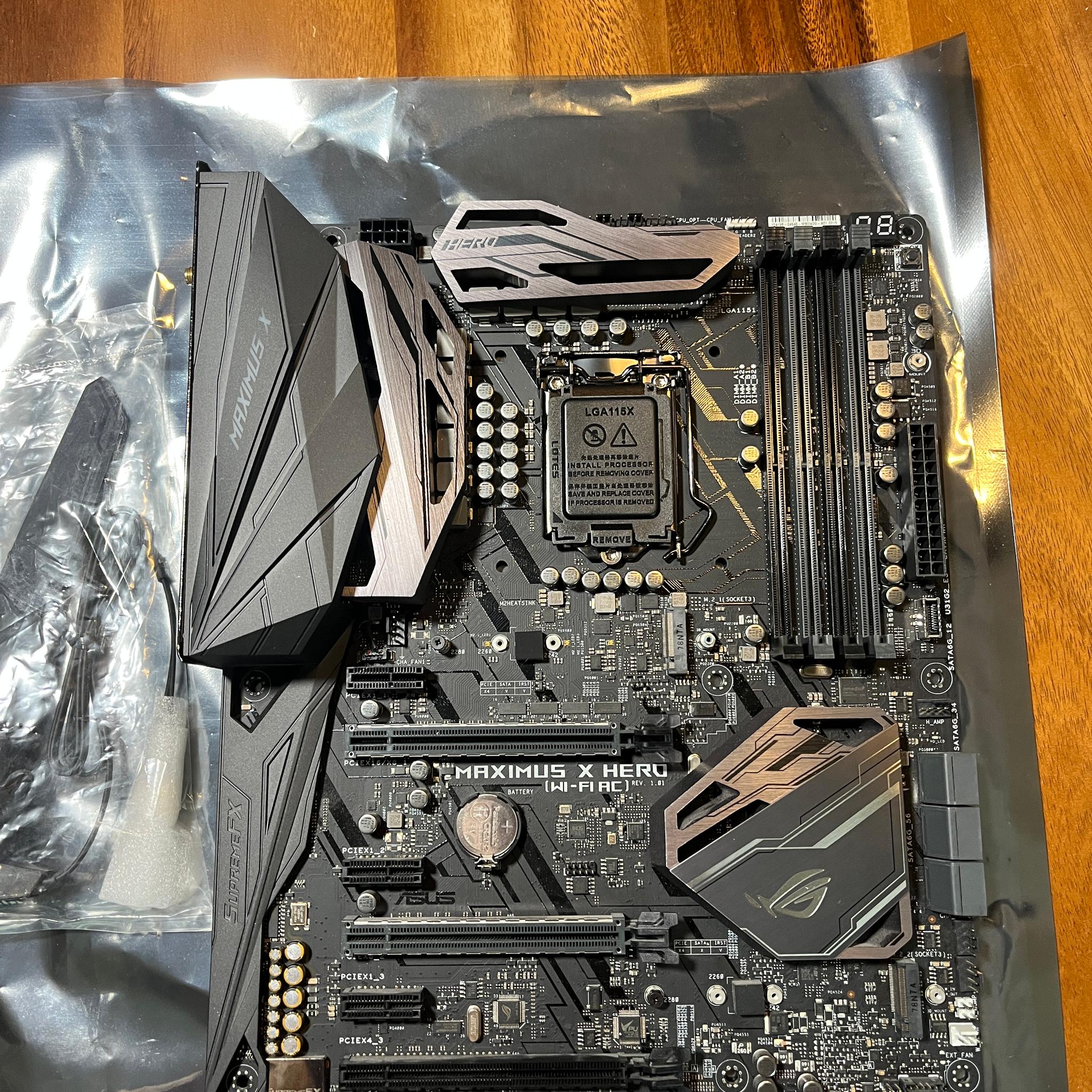 Asus ROG Maximus X Hero Wi-Fi AC LGA 1151 ATX Intel Z370 DDR4 Motherboard