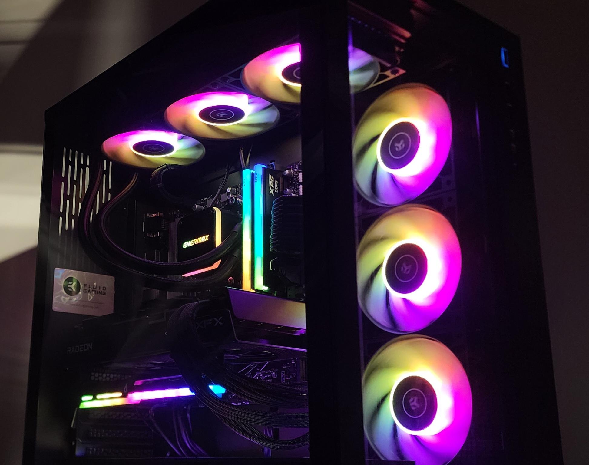 Gaming PC Ryzen 5 9600X 32GB RAM 1TB SSD RX 7700 XT 12GB Windows 11 Computer