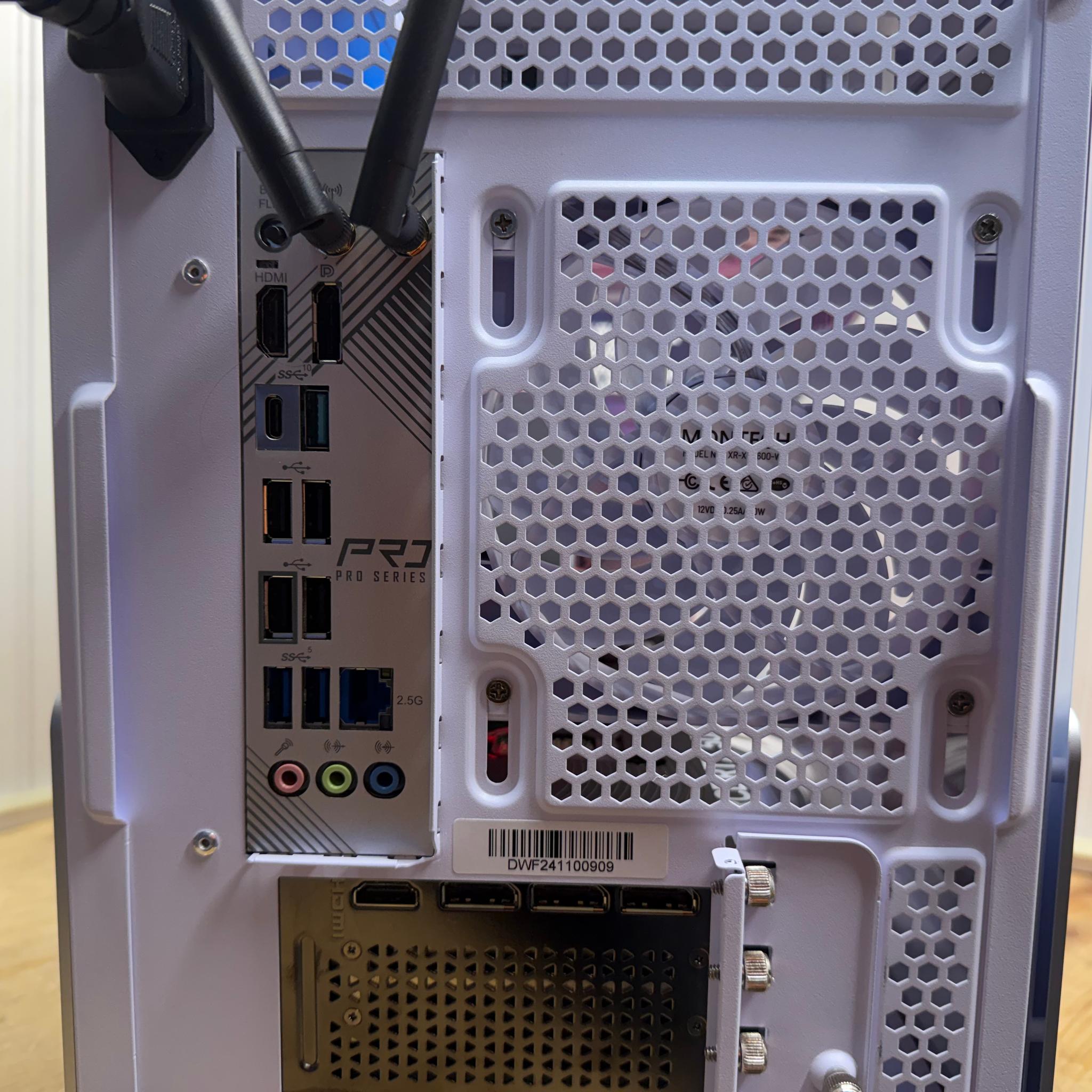 INSANE White RTX 5070 Ti Gaming PC | Ryzen 5 7600X | 32GB DDR5 | 360MM AIO | AM5/1000w PSU/1TB NVME