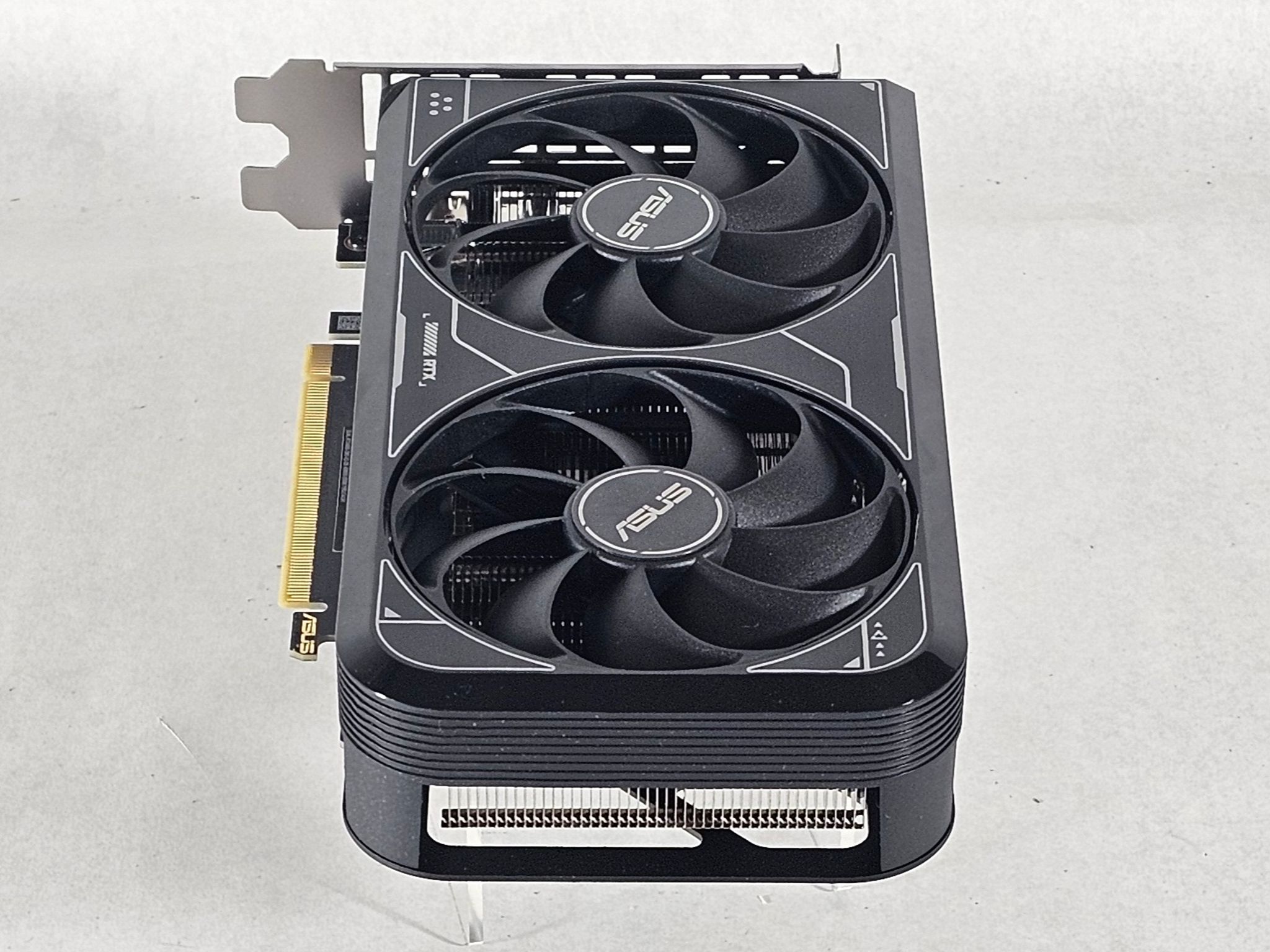 RTX 4060 ASUS 8GB