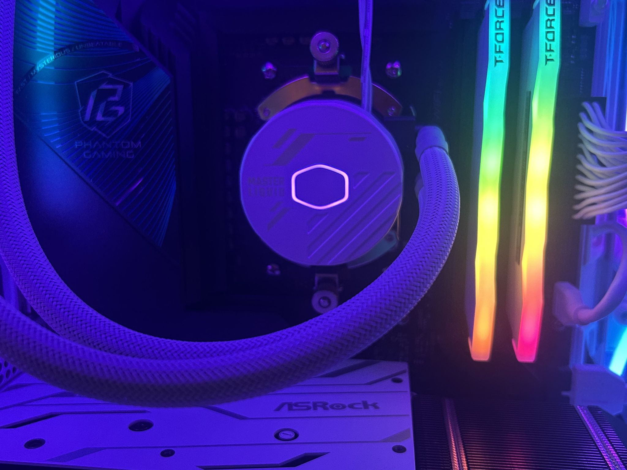 Custom Gaming PC Radeon RX 6600, 64GB DDR5 Ram, 1TB SSD, 8 TB HDD,  Ryzen 5 8600G