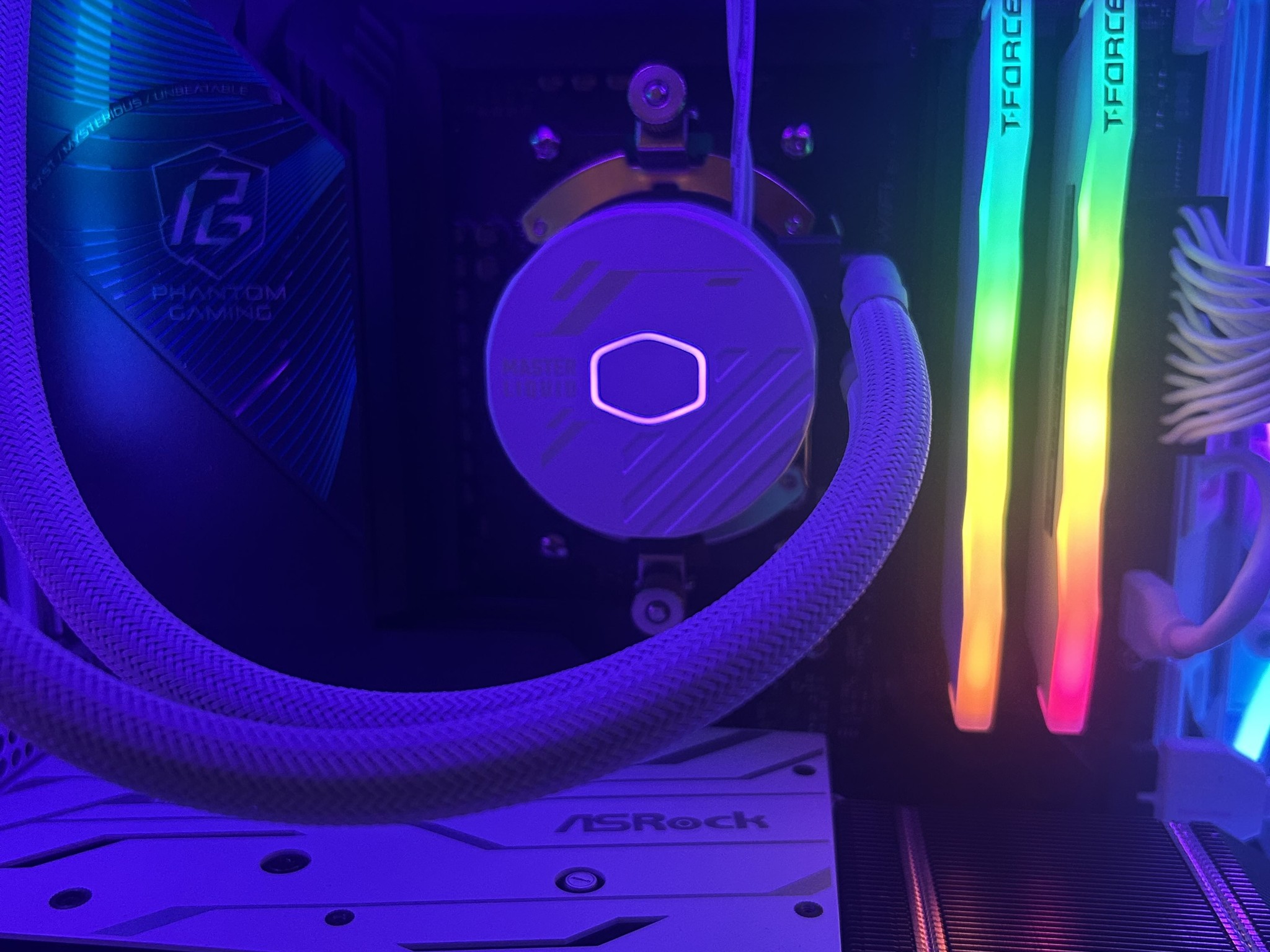 Custom Gaming PC Radeon RX 6600, 64GB DDR5 Ram, 1TB SSD, 8 TB HDD,  Ryzen 5 8600G