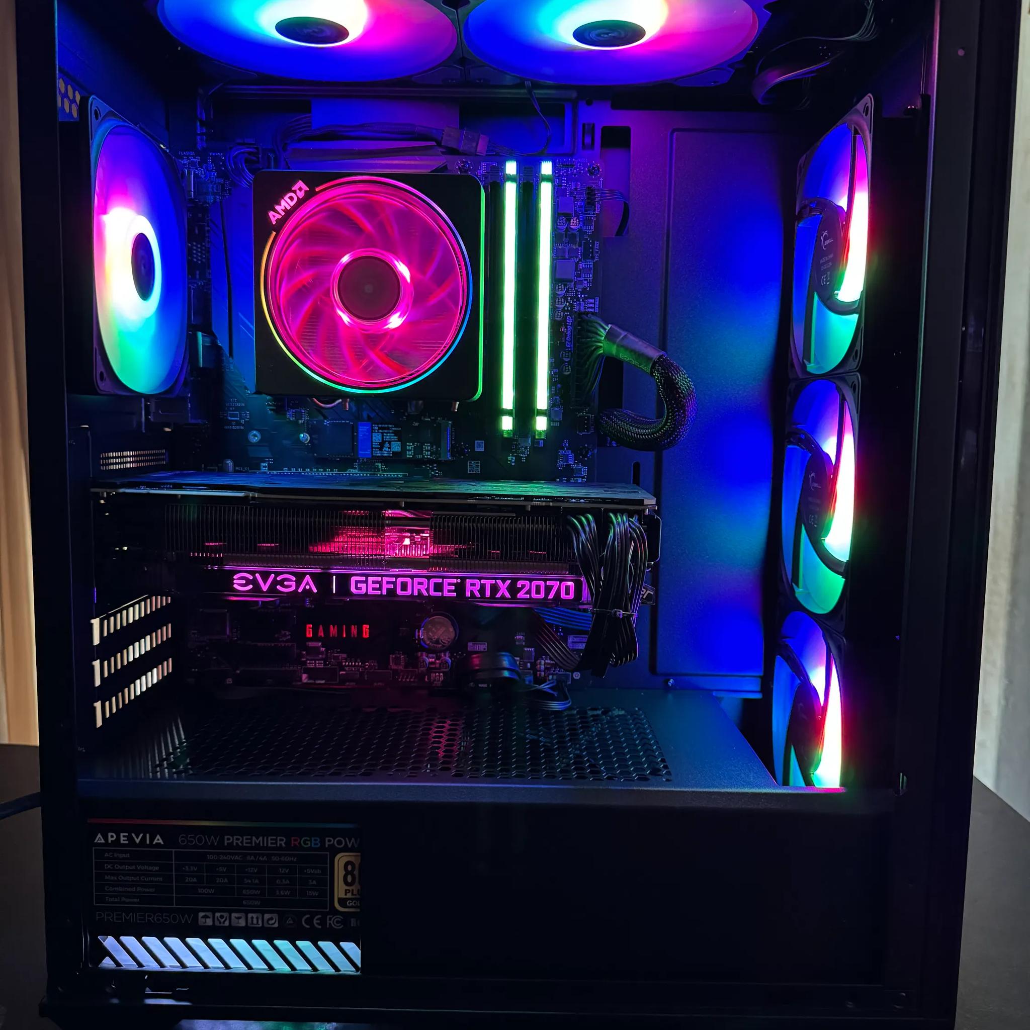EVGA RTX 2070 super + RYZEN 7 3700x +16 GB RAM (THE PHANTOM RGB)
