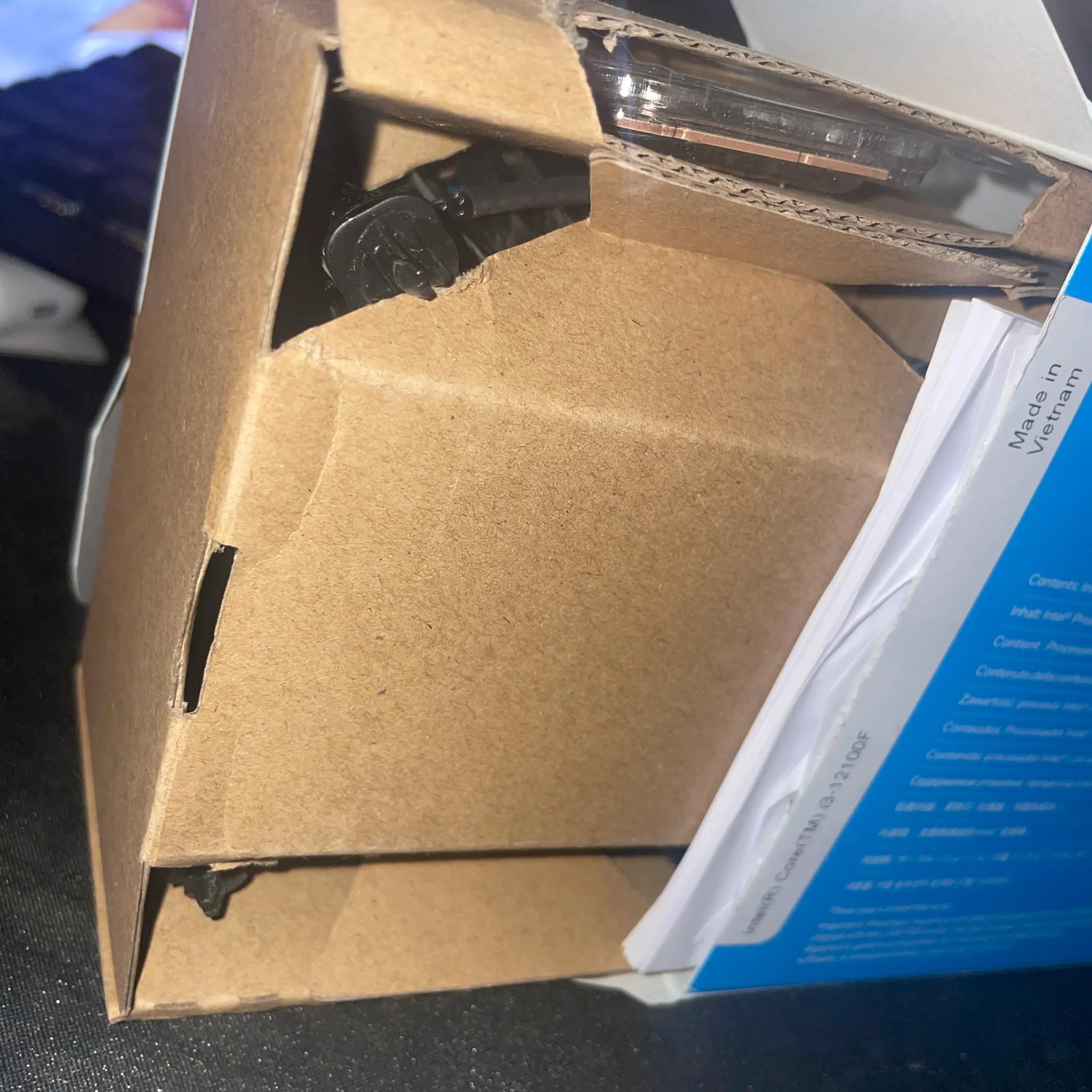 intel core i3-12100f