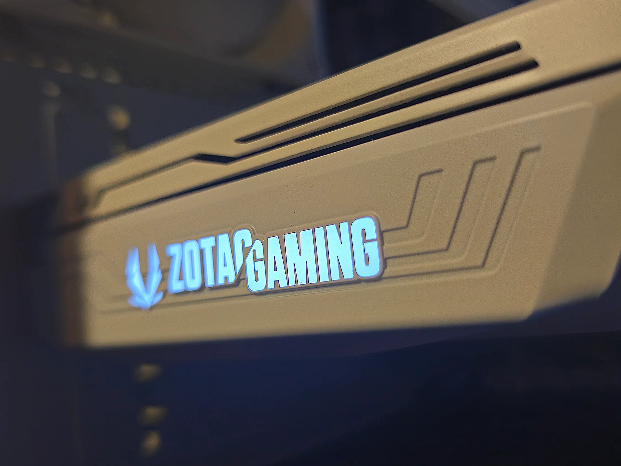 Icey / RTX 3060 12GB / Ryzen 5 8400f / 16GB DDR5 / 1TB SSD / MSI ZOTAC WHITE GAMING PC AM5