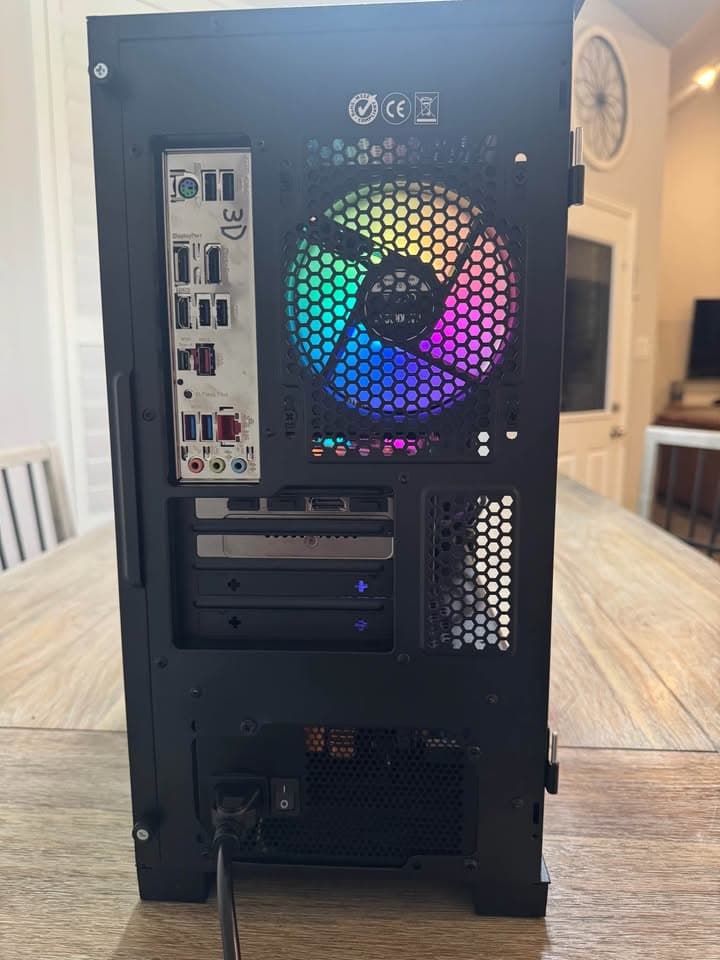 5070 Gaming PC - Ryzen 5 9600x / RTX 5070 12 GB / 32 GB DDR5 / 1 TB SSD