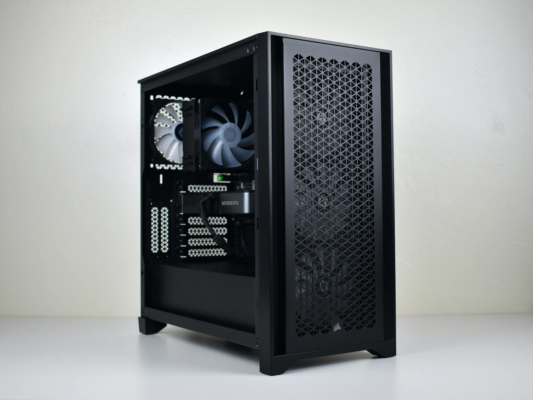 Forge Custom Gaming PC / RTX 3070 / Ryzen 5600 / Corsair 4000D Airflow / 1TB NVME / 32GB DDR4 / WiFi