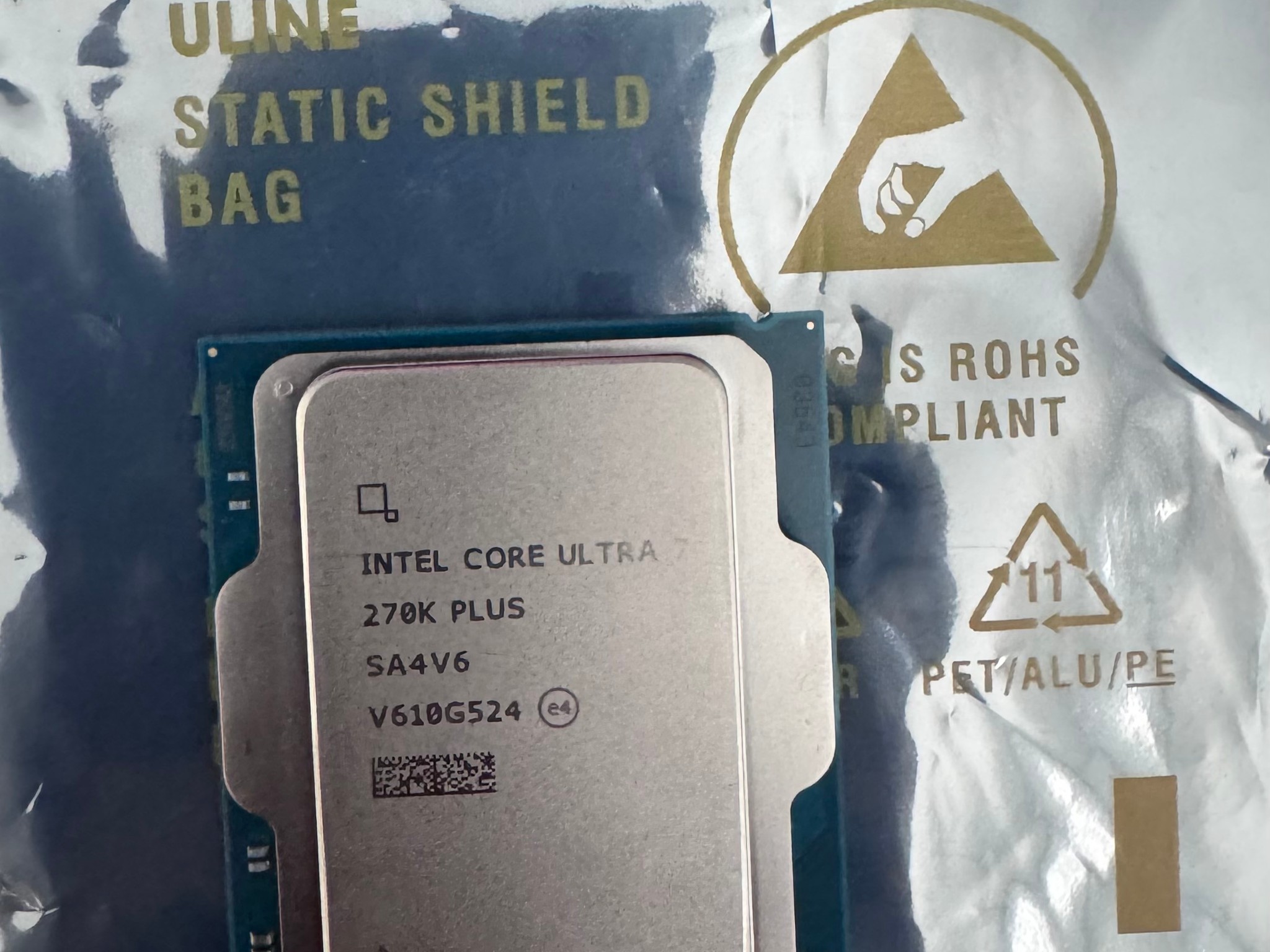 Intel Core Ultra 7 270K Plus