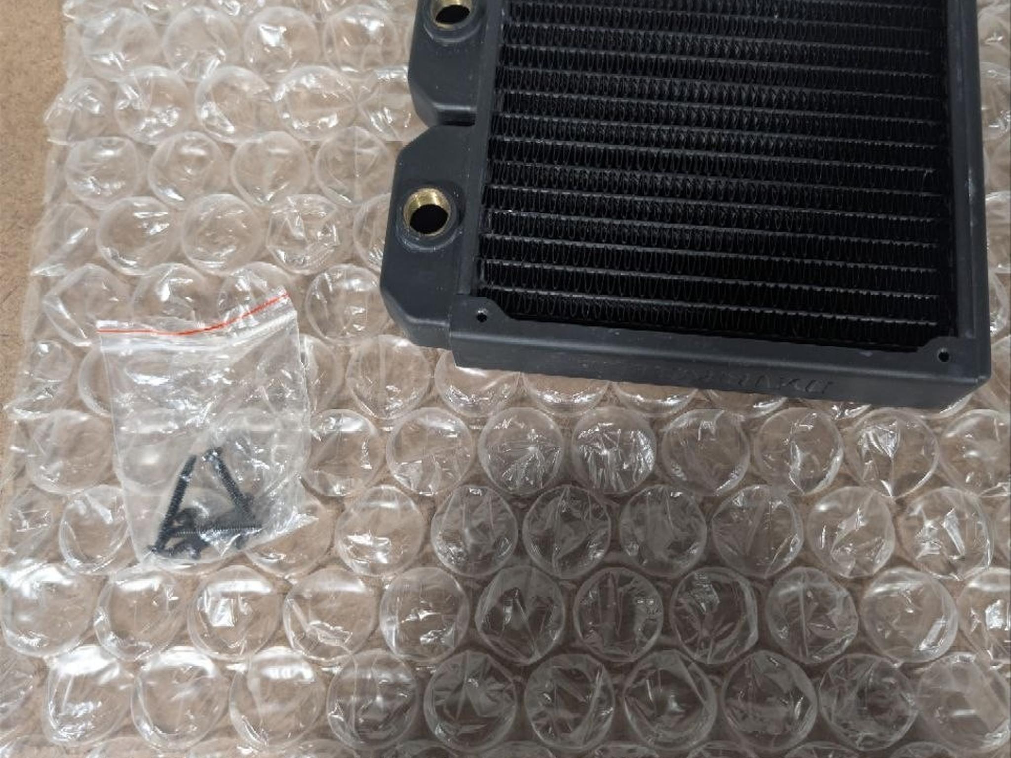 Darkside Single LP140 Extra Slim Radiator (DS-1126)