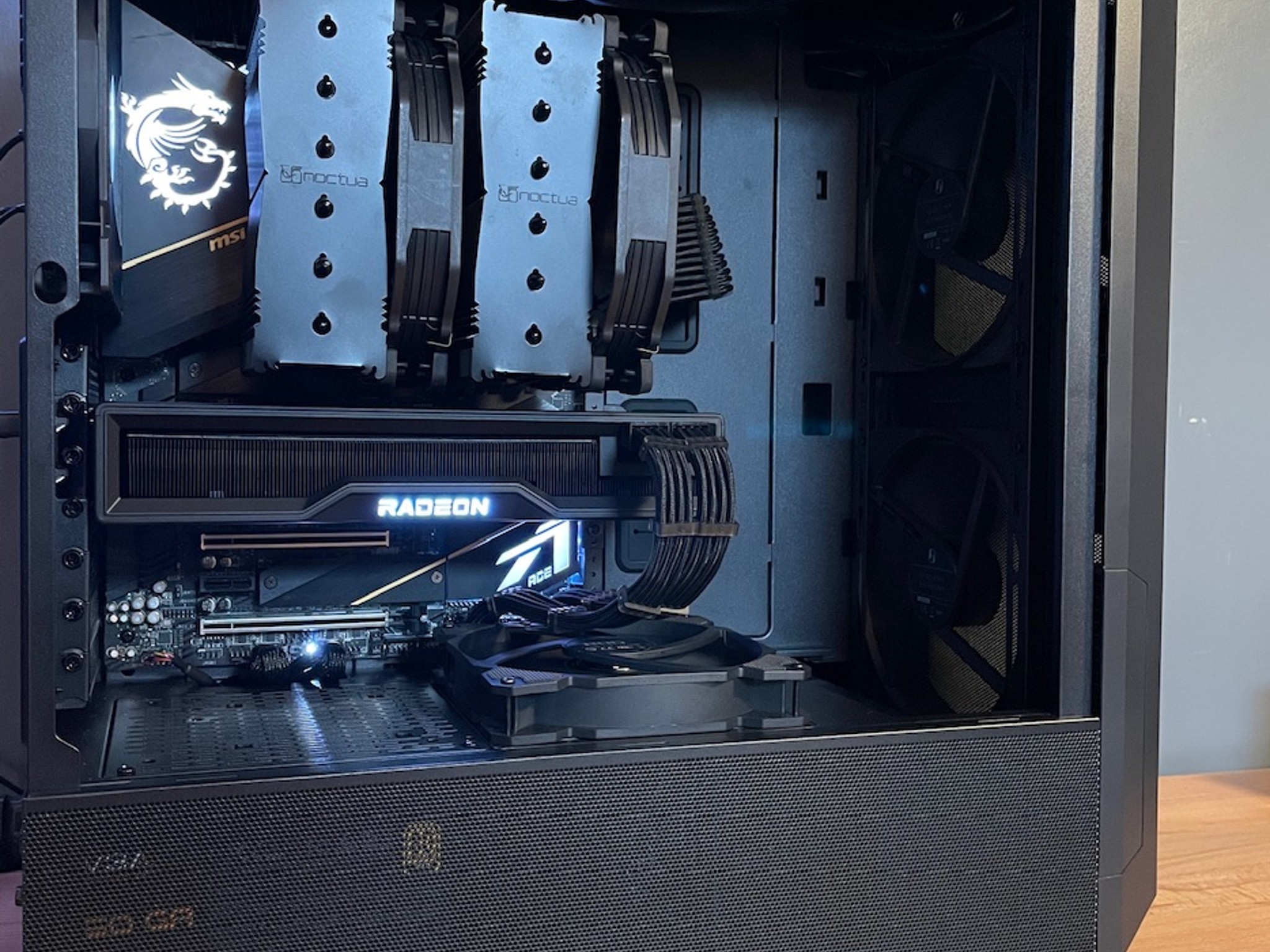 🥷5800X3D Gaming PC | 6950 XT, 32GB 4000MHz, 2TB SSD, Windows 11 Pro