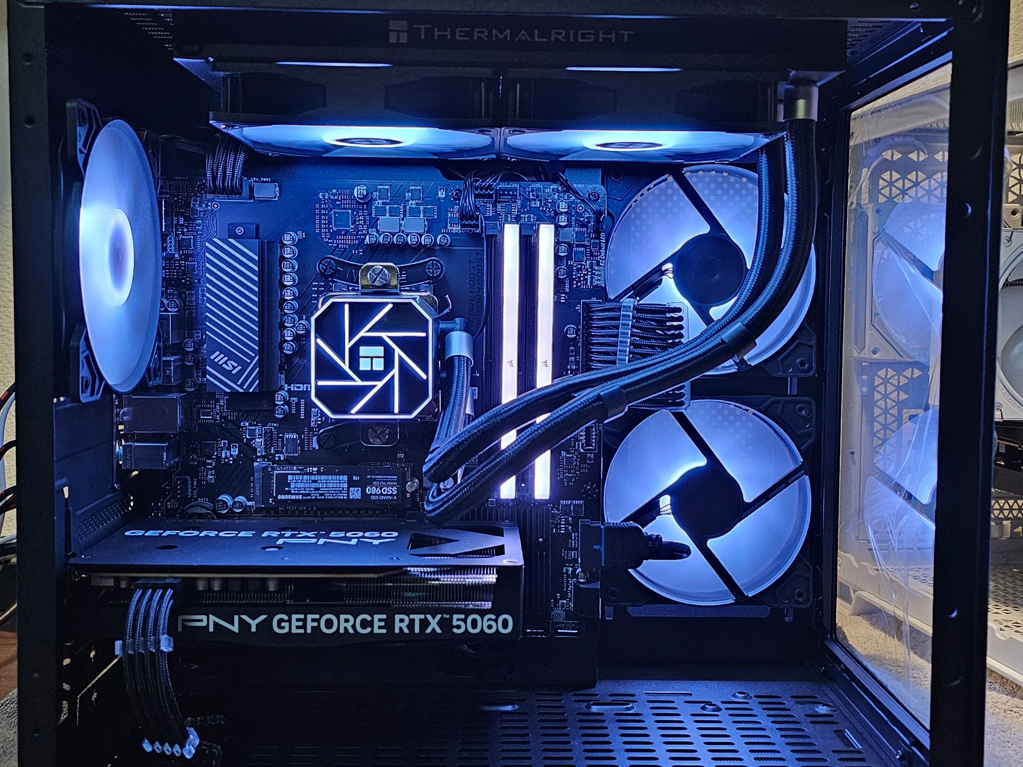 RTX 5060 | RYZEN 7500F | 32GB DDR5 | 1TB SSD | GAMING PC
